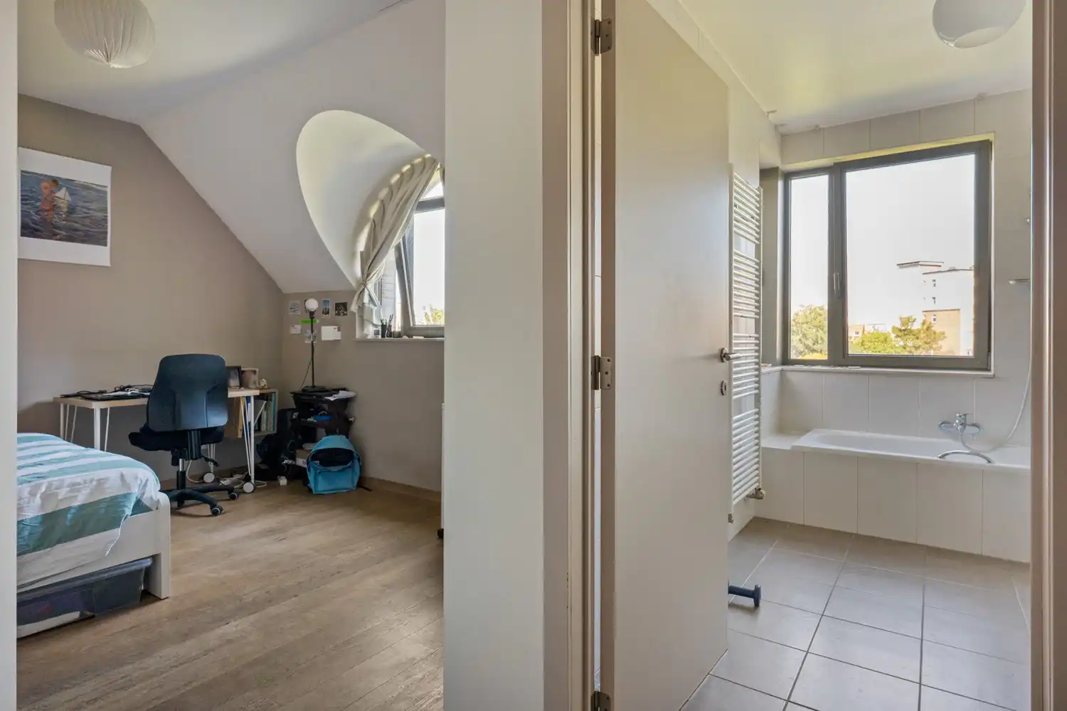 Ruim duplex appartement met 2 slpkrs op een toplocatie in Elsene foto 13