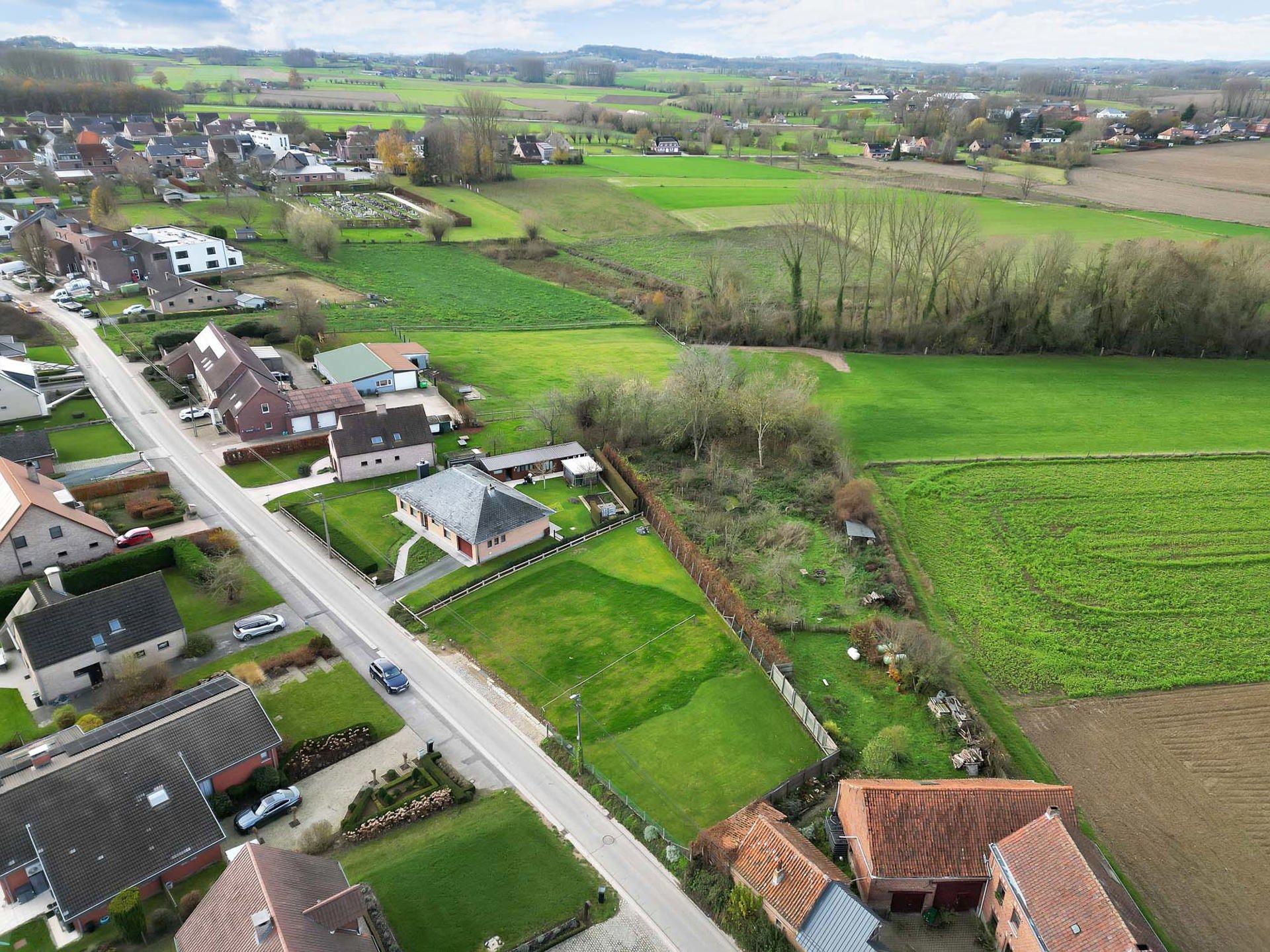 Perceel grond voor open bebouwing op 5a 27ca foto 4