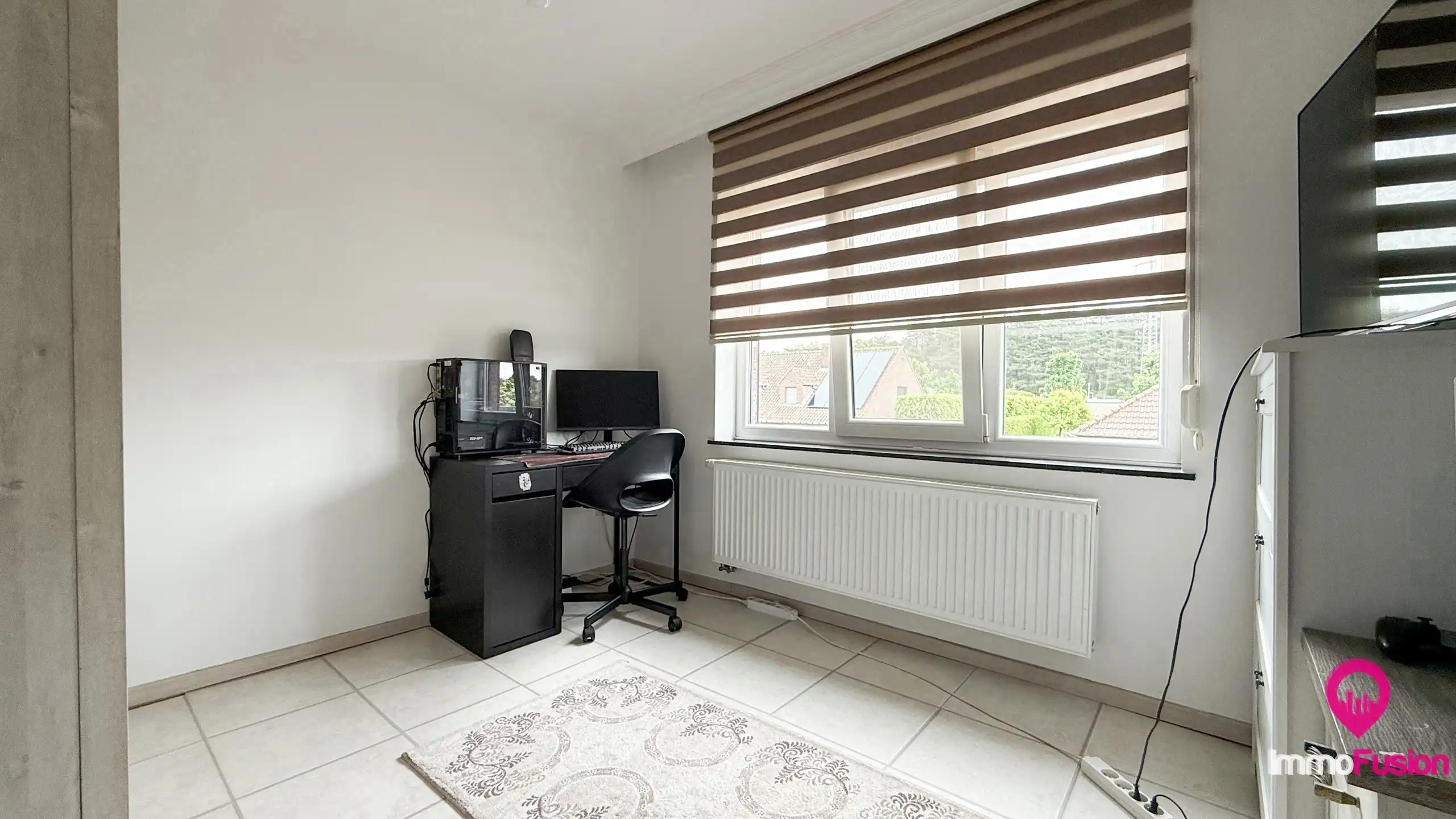 Halfopen woning met tuin en dubbele garage in H-Z! foto 28