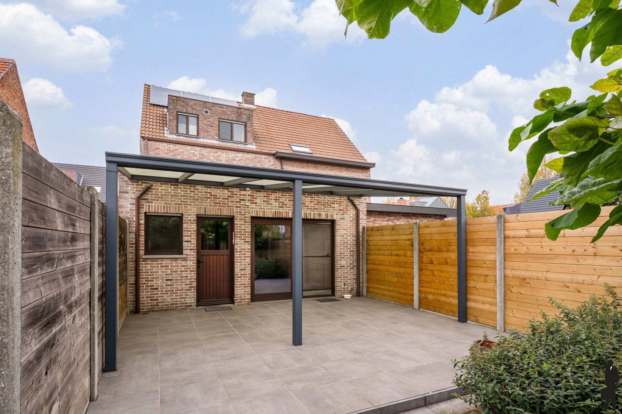 Zeer verzorgde gezinswoning, gelegen in een rustige straat toch zeer centraal nabij scholen/winkels/invalswegen/etc!  foto 19