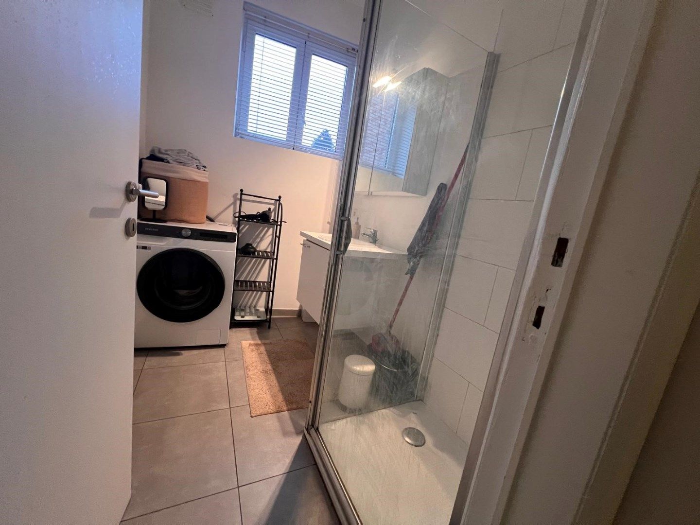 Instapklaar appartement met 2 slaapkamers  foto 9