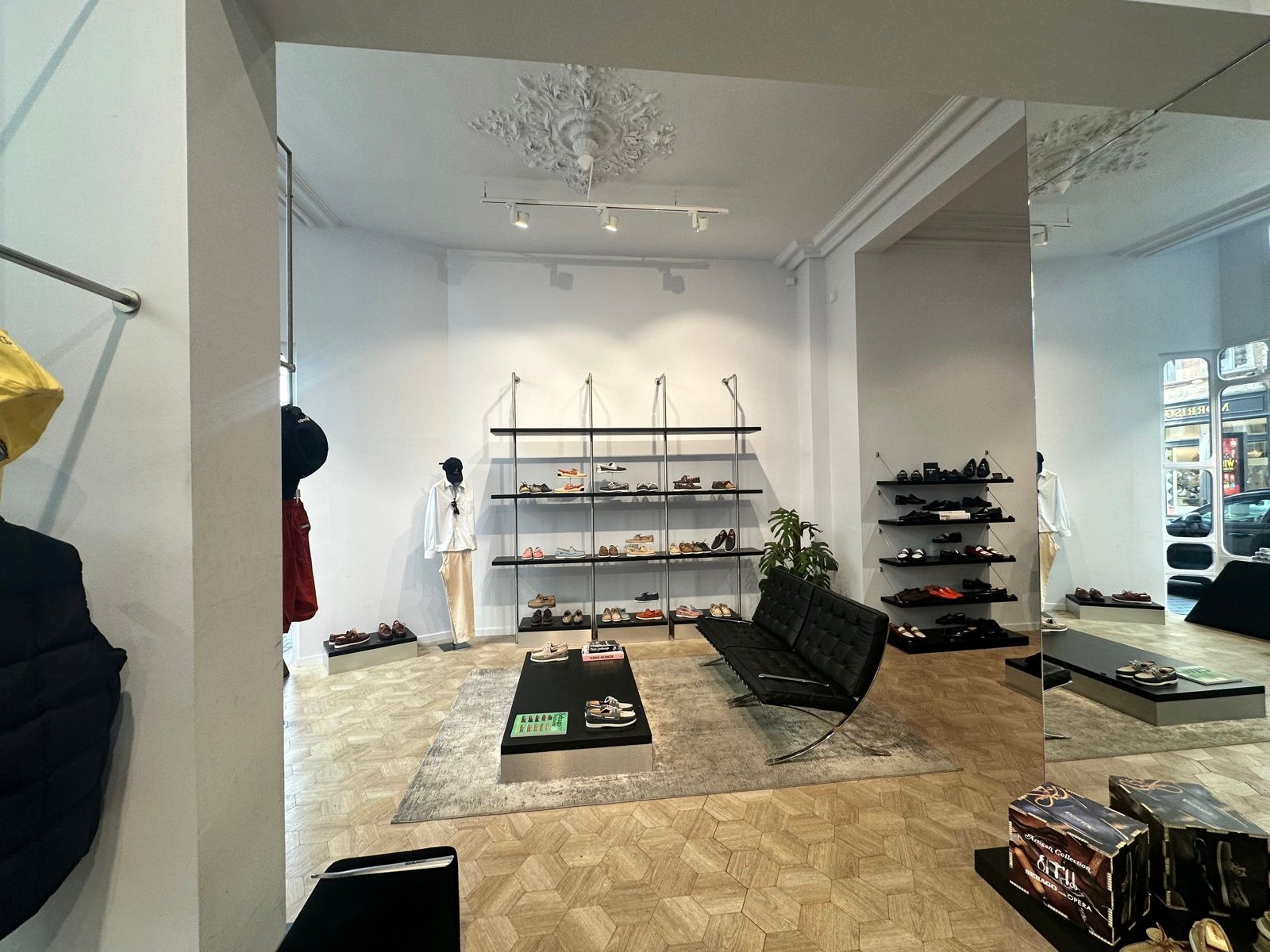 Handelspand op toplocatie Nationalestraat foto 4