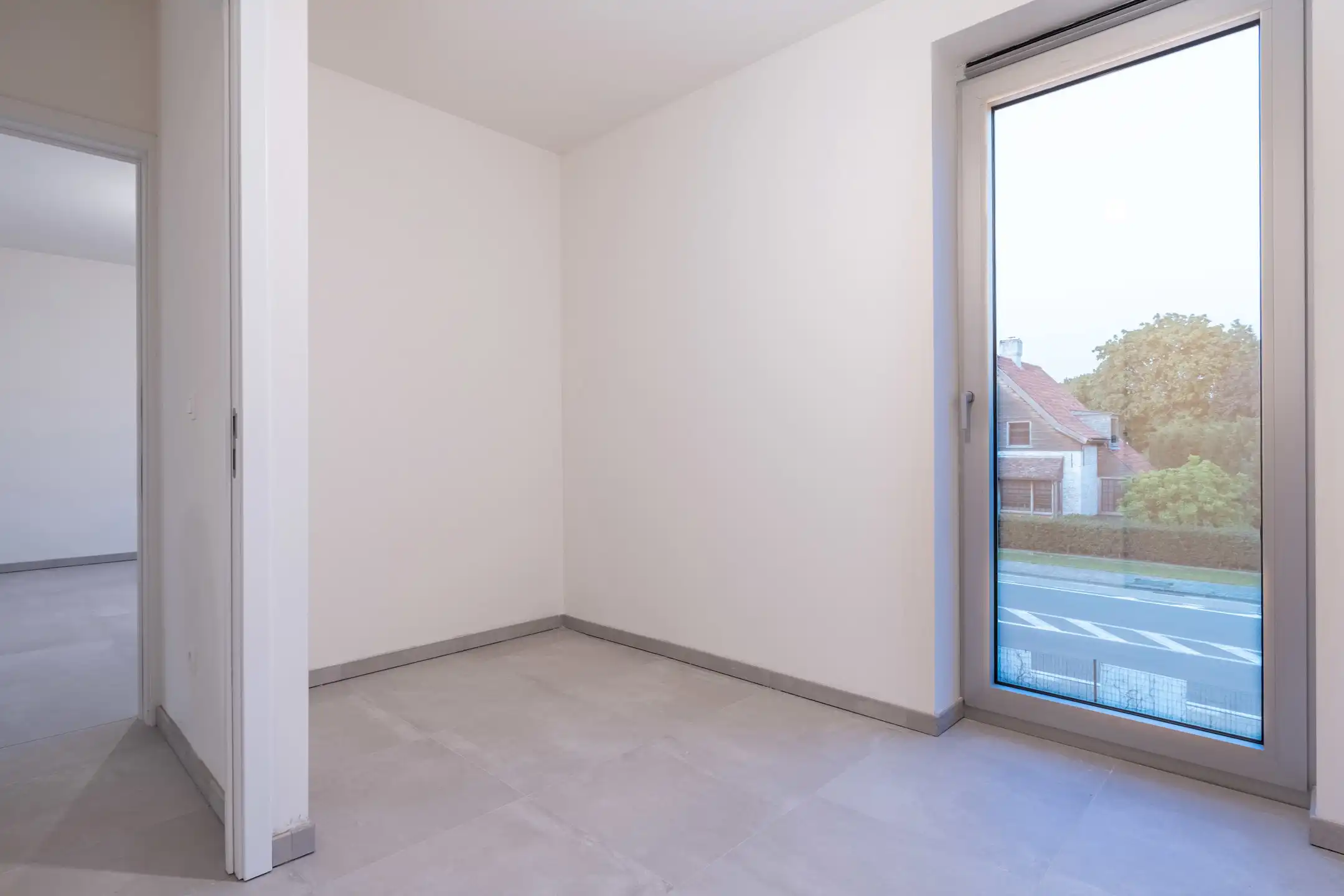 Nieuwbouwappartement met 2 slpks, terras en autostaanplaats. foto 14
