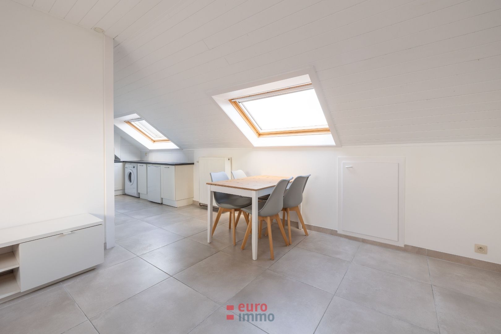 2 Gerenoveerde appartementen op centrale locatie in Nieuwpoort! foto 14