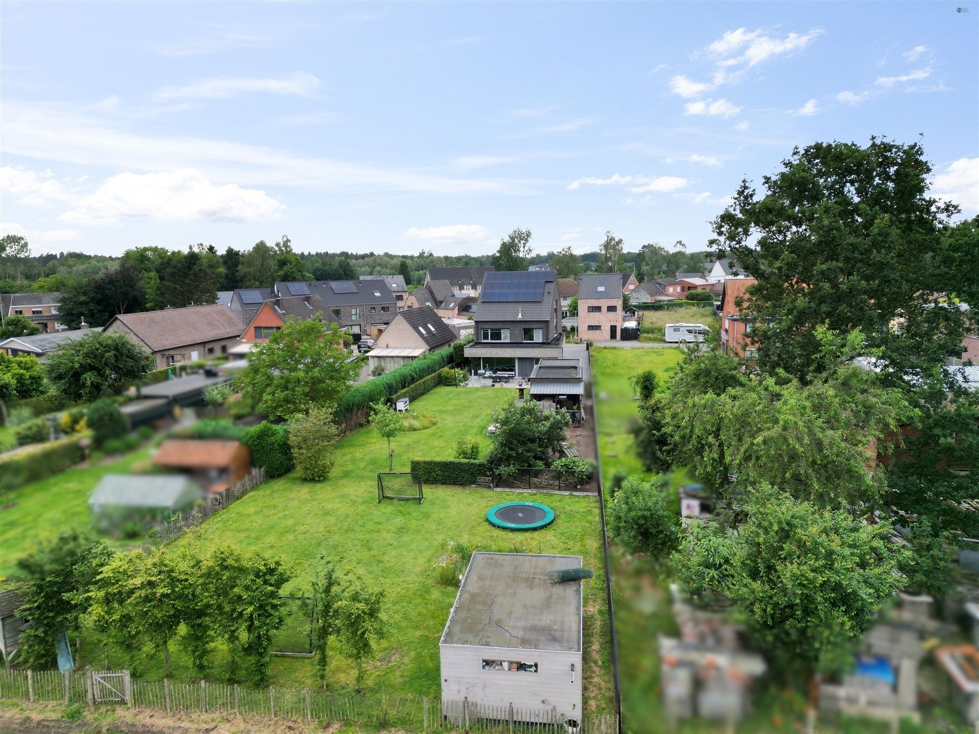 Ruime villa op 1.480m² met 6 slaapkamers, bureel en dressing foto 33