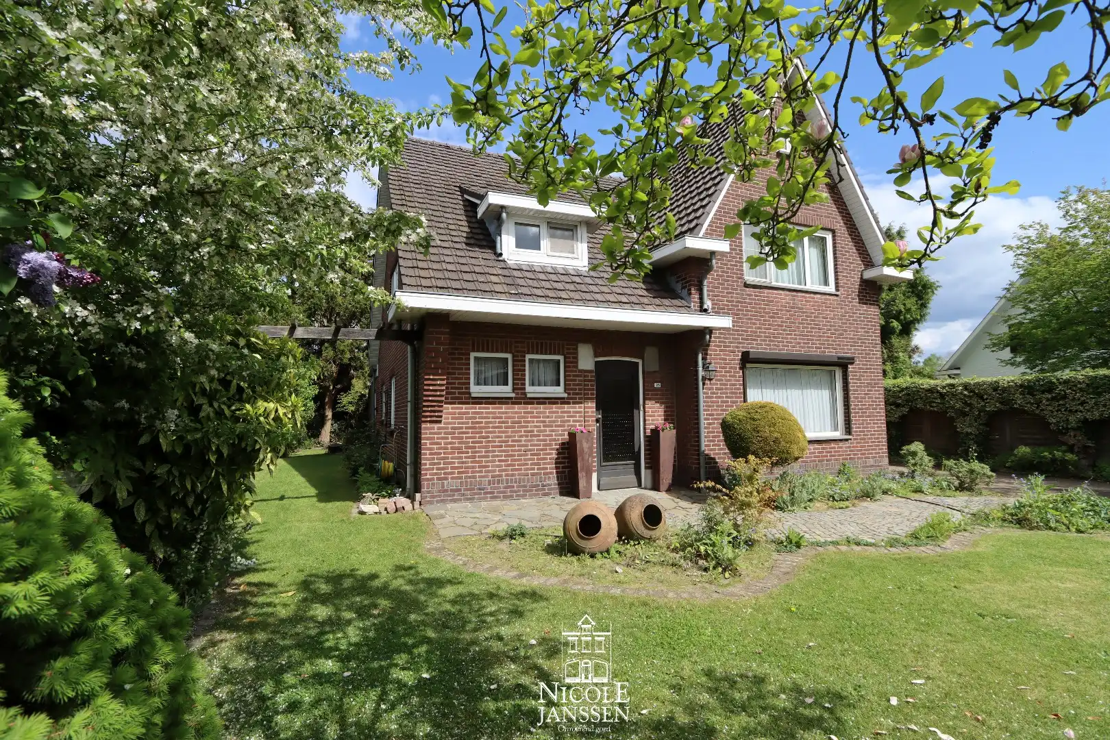 Hoofdfoto van de publicatie: Charmante woning