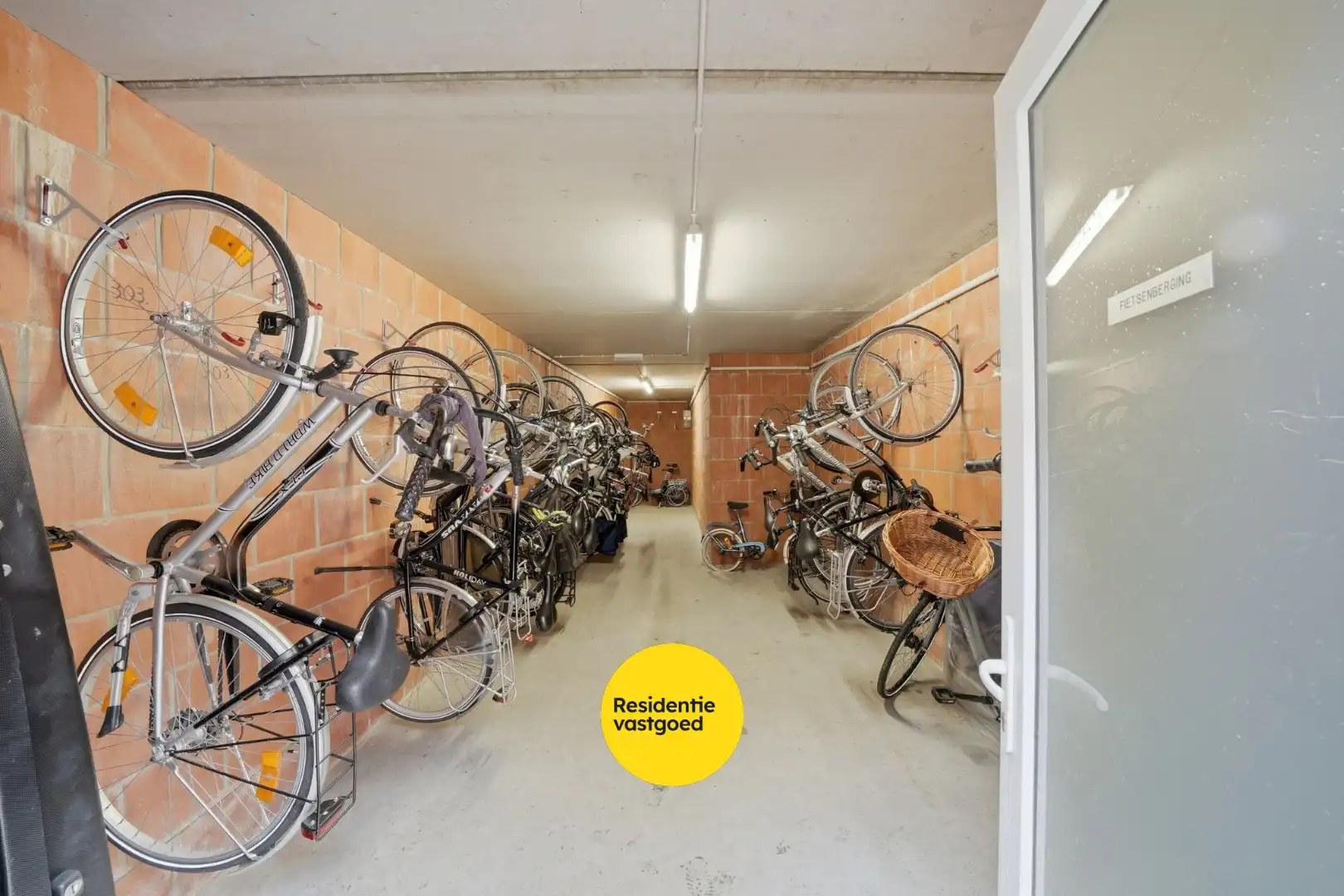 Instapklaar duplexappartement met 2 slaapkamers in Bredene Duinen foto 22