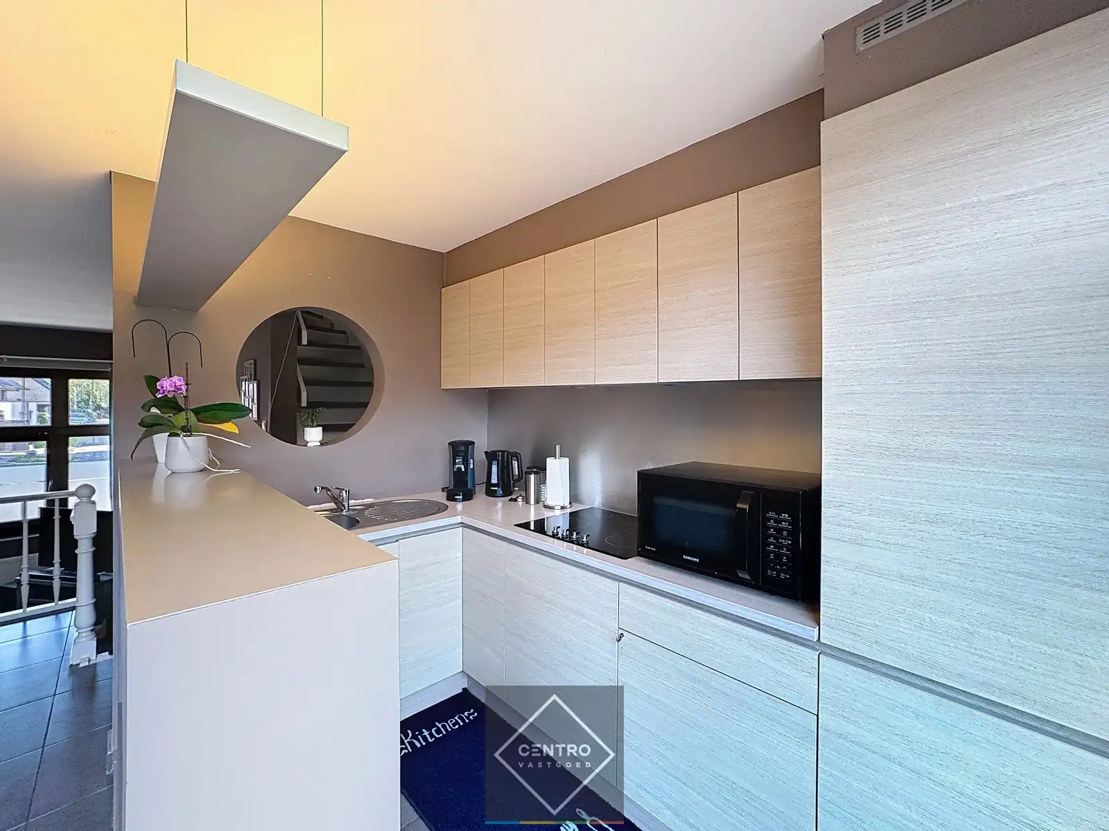 Leuke woning met alle COMFORT met 3 slpks, garage en ZUIDger. tuin! foto 7