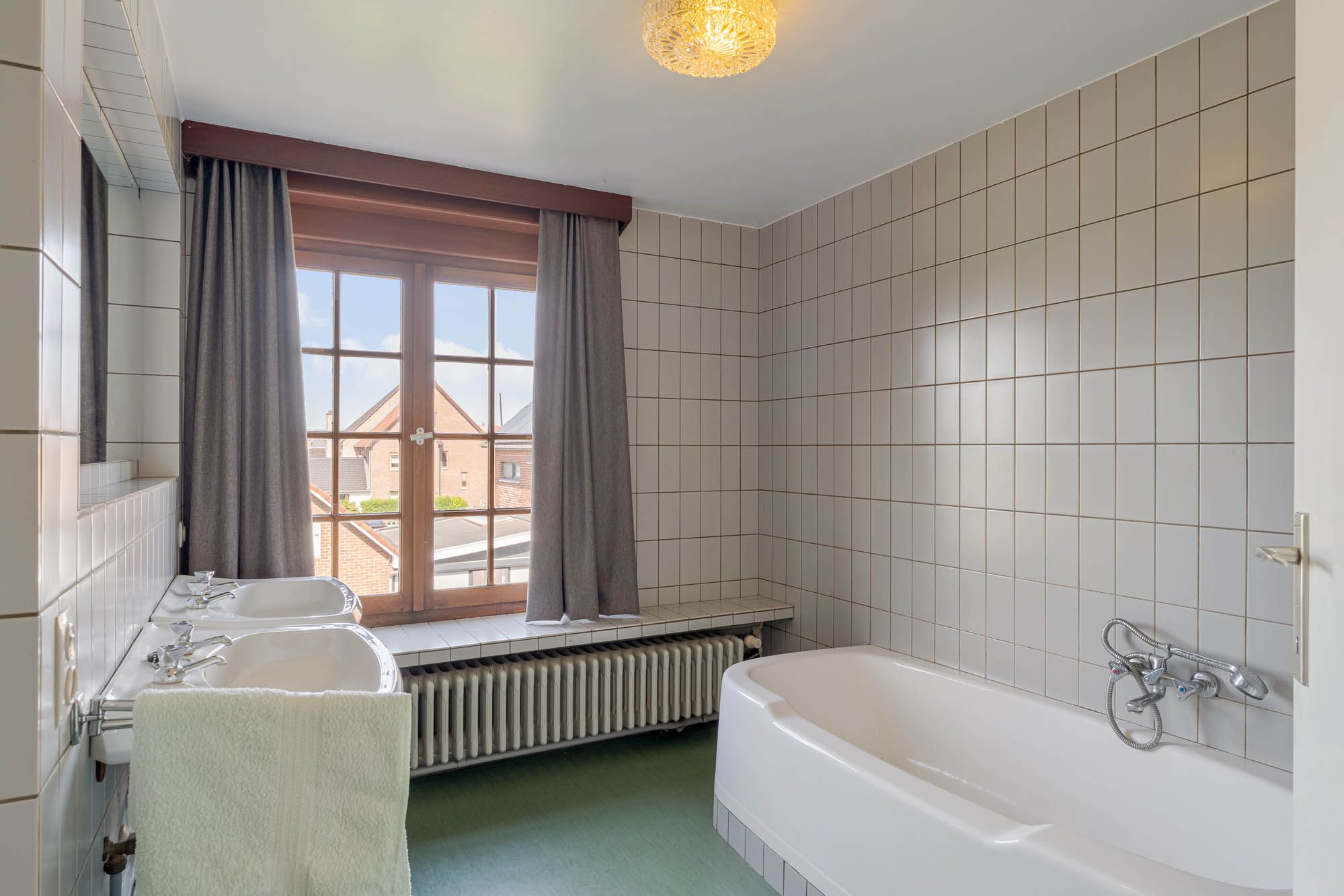 Karaktervolle woning met kantoorruimte op prachtig perceel te Dilsen-Stokkem foto 11