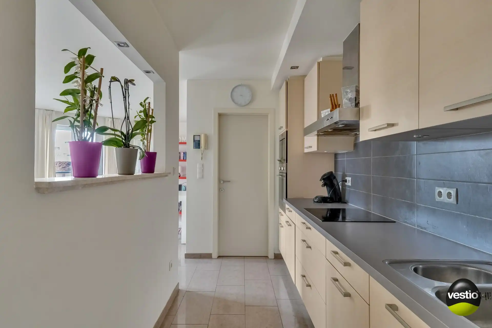 RUIM APPARTEMENT OP RUSTIGE LOCATIE AAN CENTRUM MAASEIK foto 12