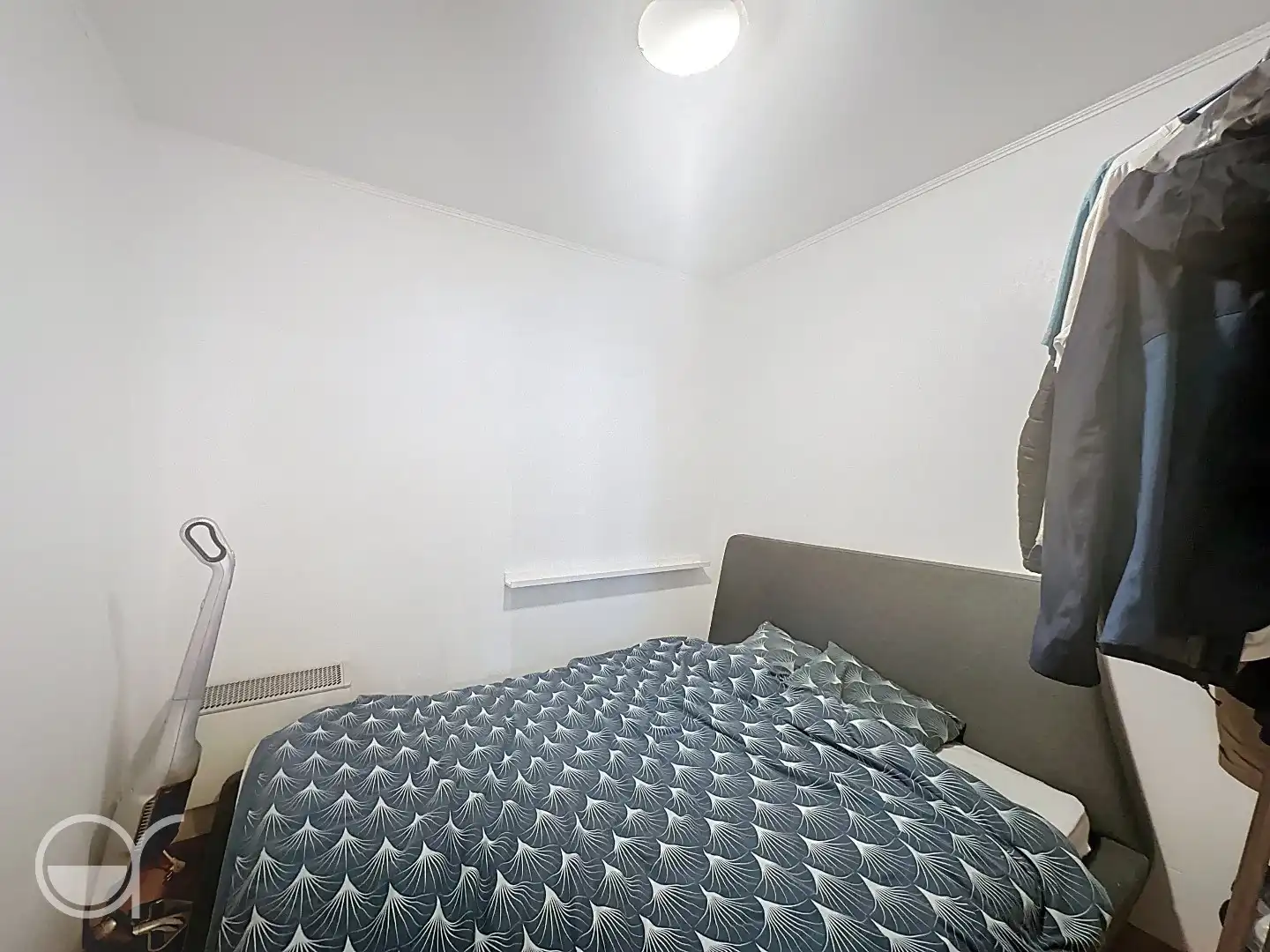 Ongemeubeld één-slaapkamerappartement met garage aan Miljoenenkwartier foto 6
