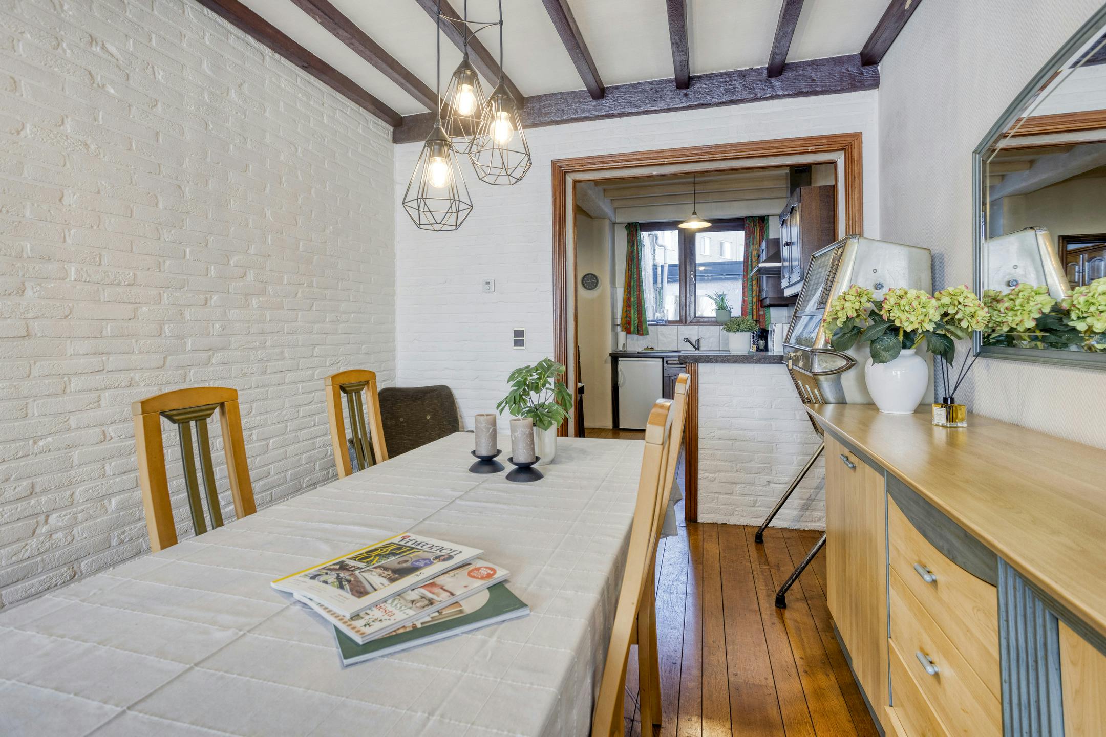Huis met 4 slaapkamers en magazijn te koop in Borgerhout foto 10