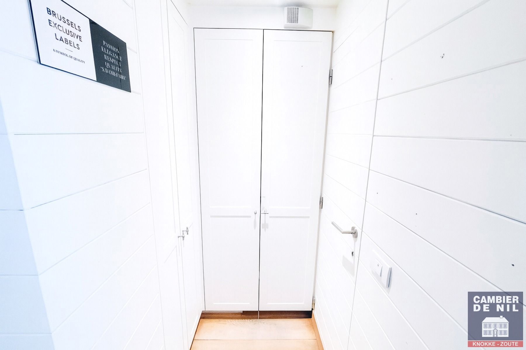 Te huur handelspand op toplocatie – Zeedijk Het Zoute, vlak bij het Albertplein foto 11