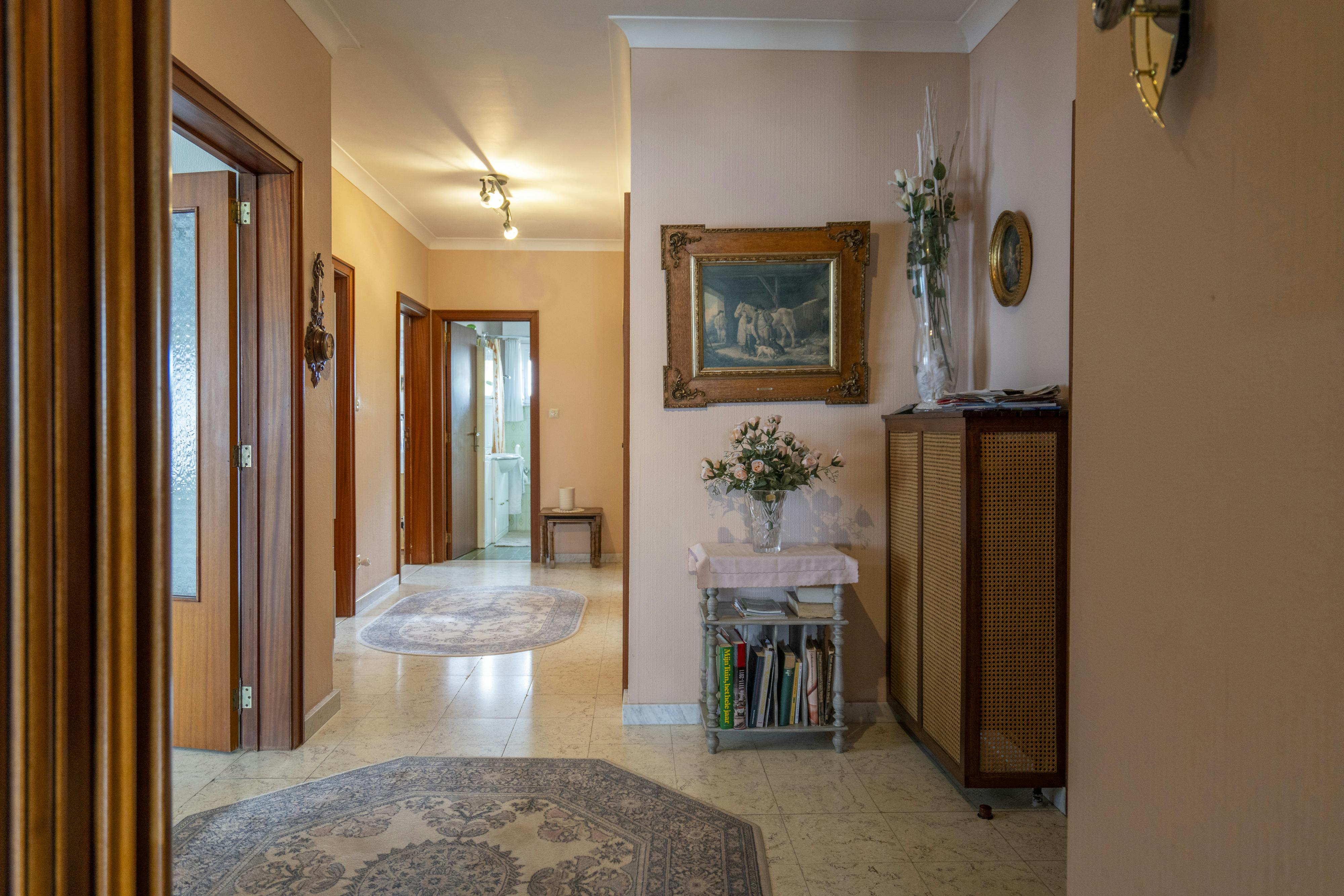  Ruim woonappartement (151 m²) te koop in Heule foto 3