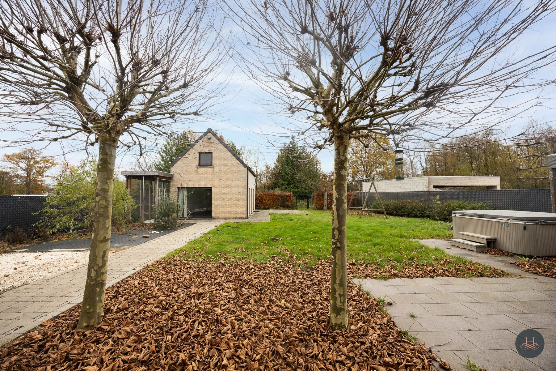 Instapklare open bebouwing met ruime tuin en bijgebouw foto 22