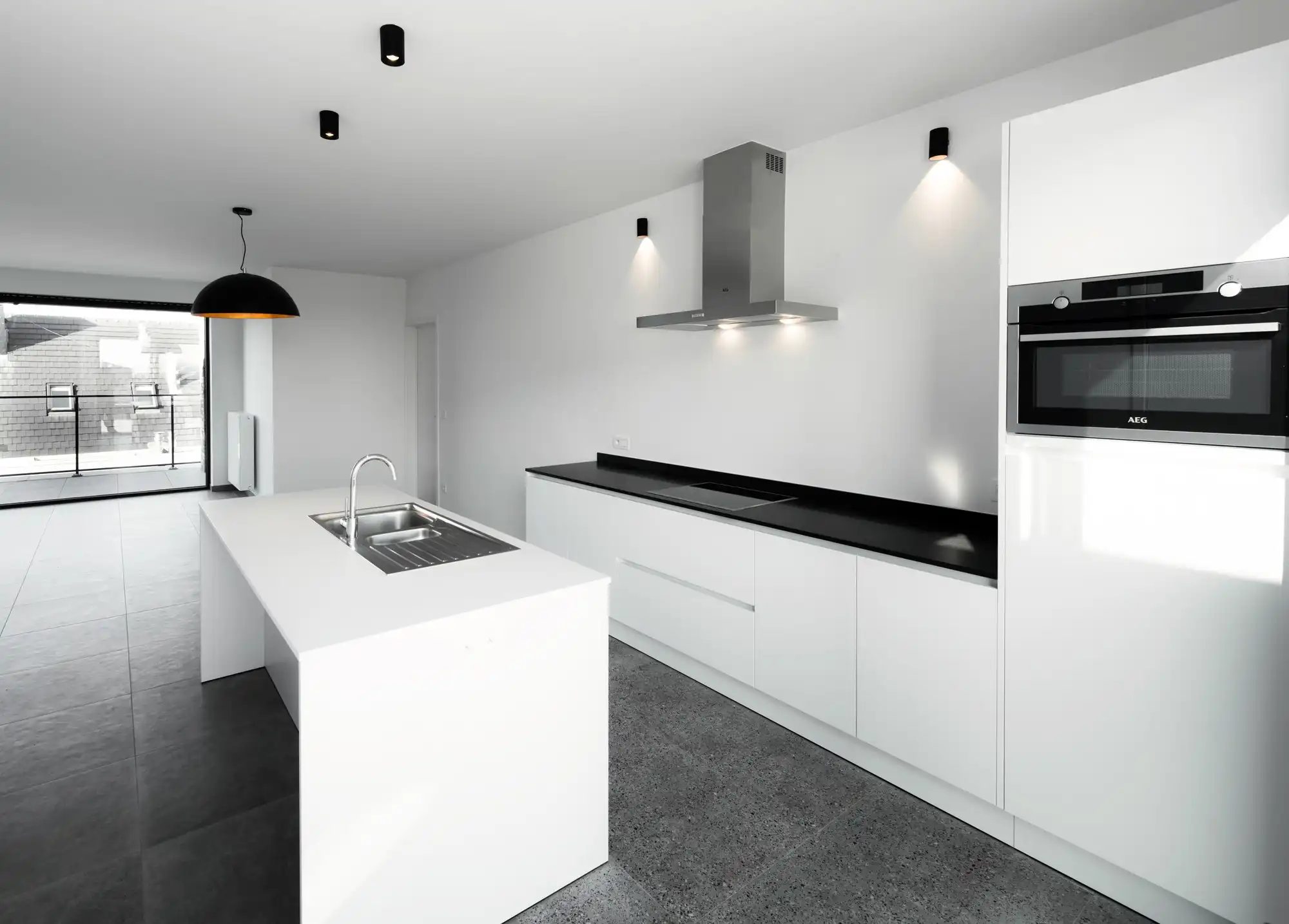 Recent gebouwde PENTHOUSE met groot terras in centrum | Stormestraat foto 3