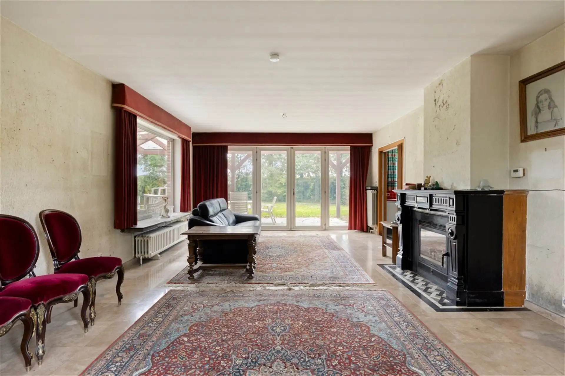 Ruime vrijstaande villa op een perceel van 3.235 m² foto 4