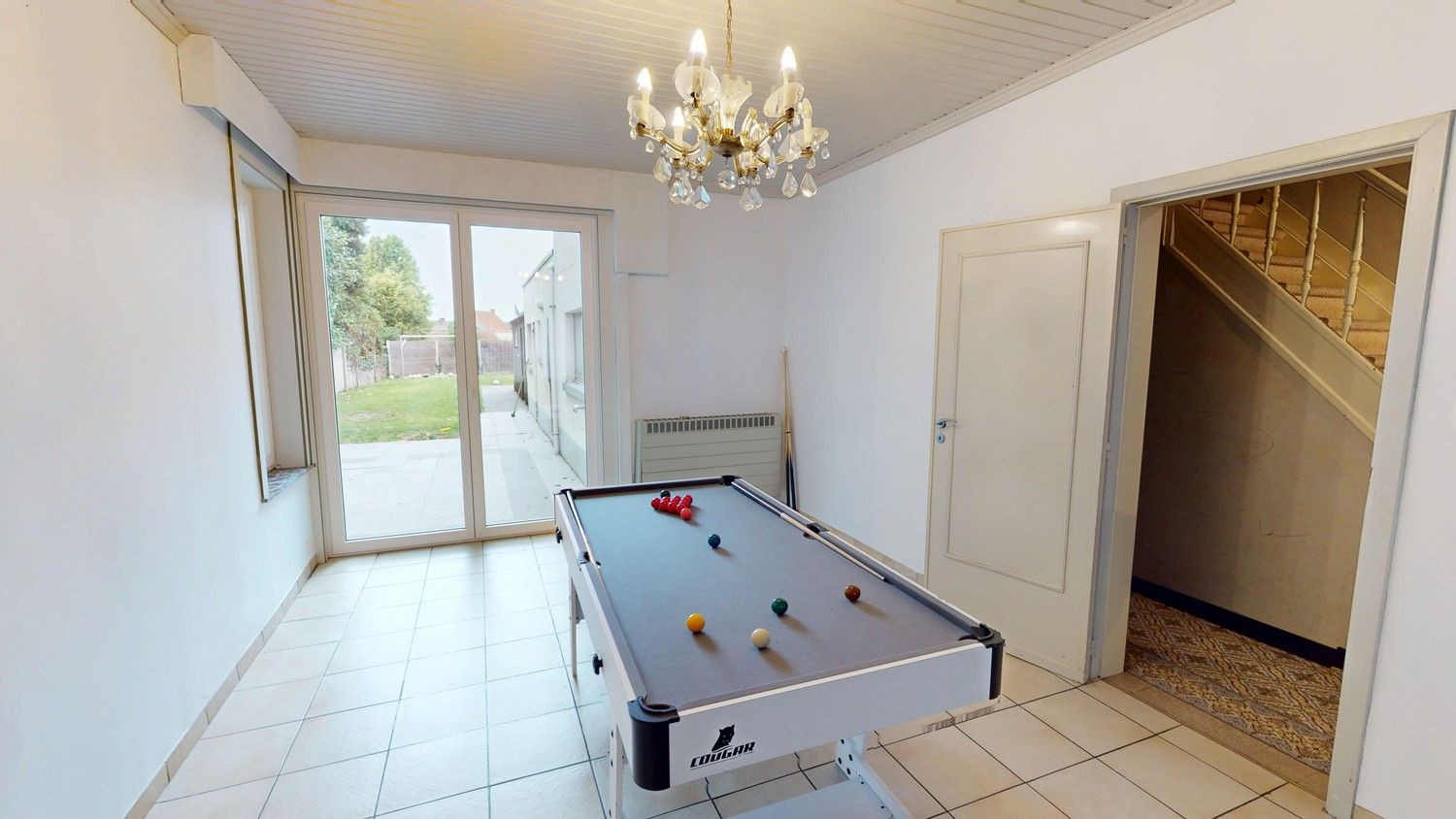 Ruime woning met 4 slaapkamers! foto 4