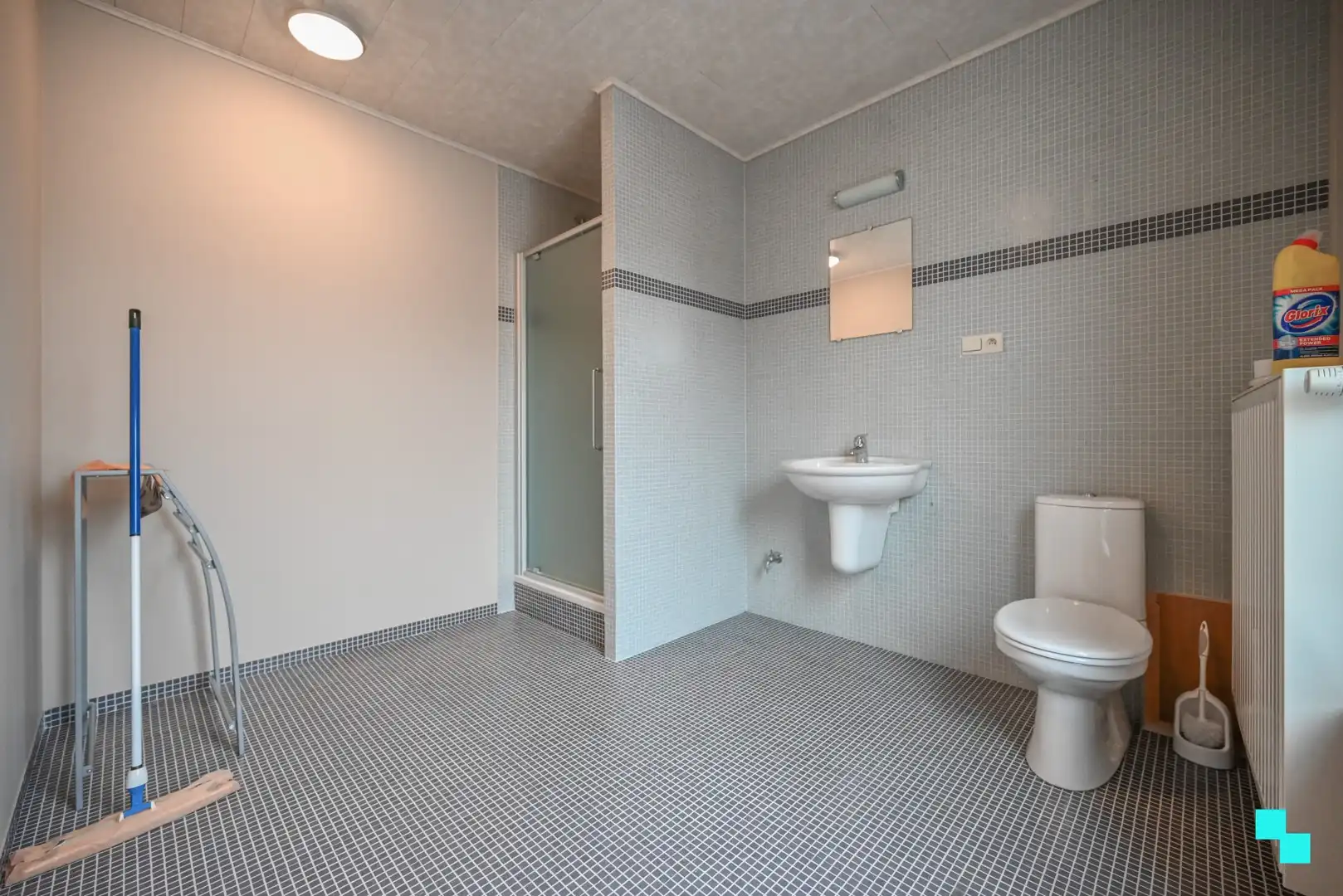 Ruime handelswoning op ideale zichtlocatie foto 20