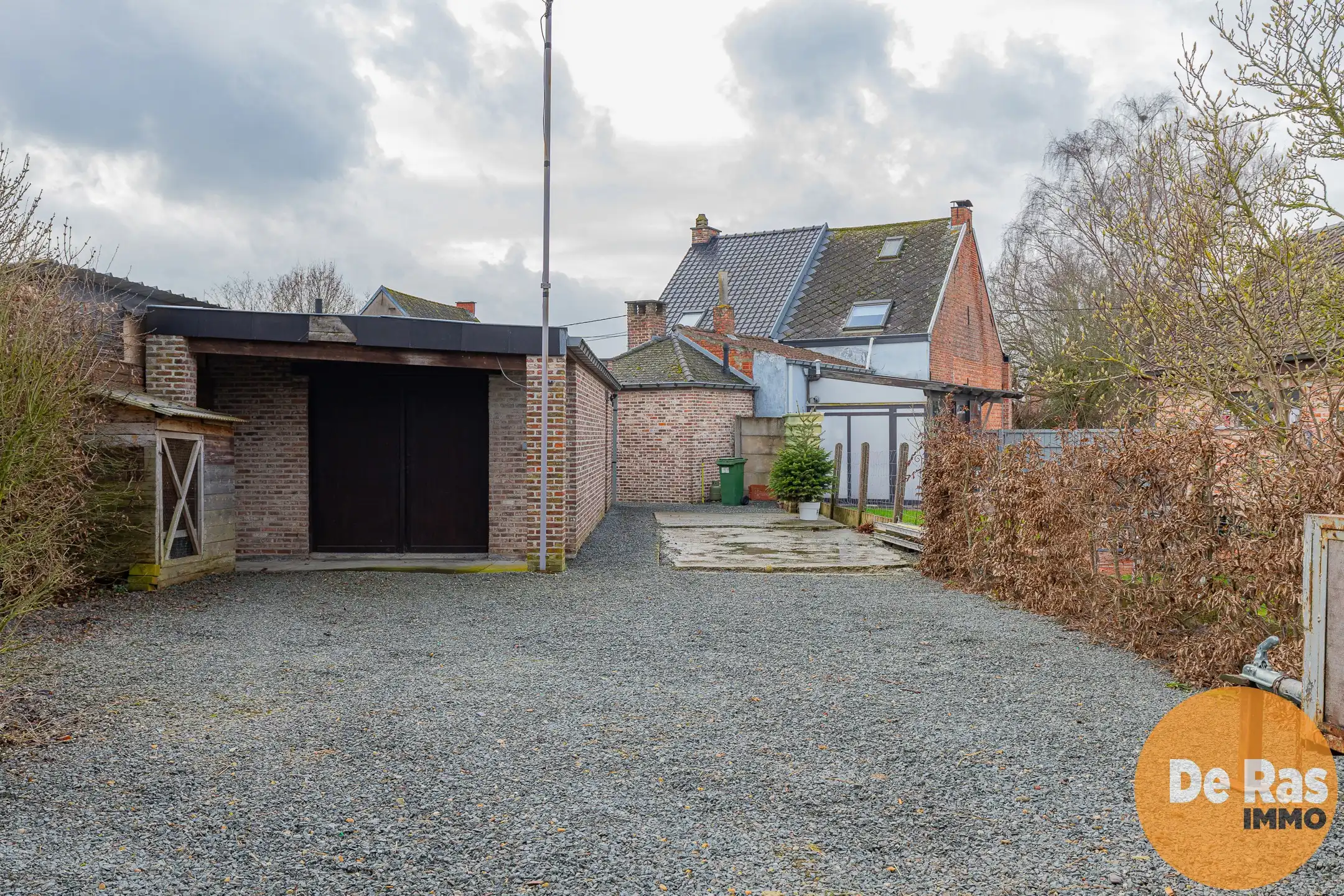 WICHELEN - Instapklare woning met alle comfort en grote tuin foto 15