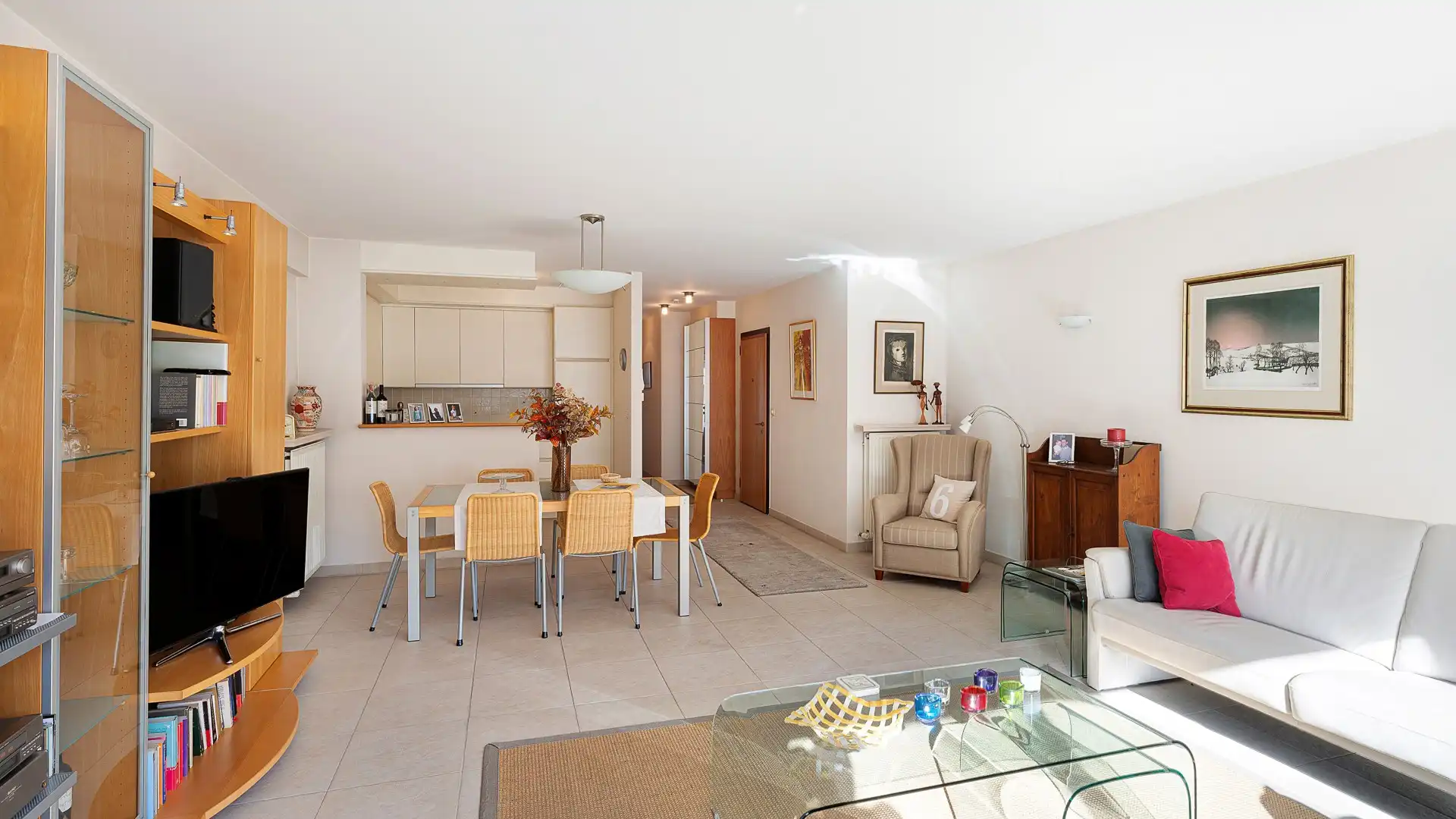 Groot twee slaapkamer appartement vlakbij het strand van Knokke foto 11