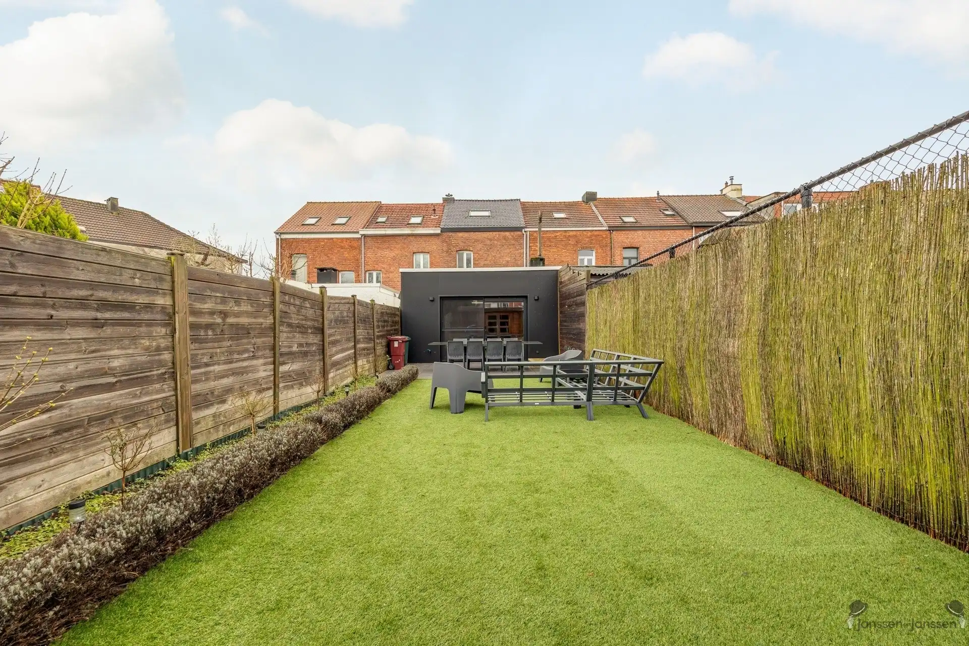 Gerenoveerde woning met 3 (mog. 4) slk centraal gelegen in Schoten foto 16