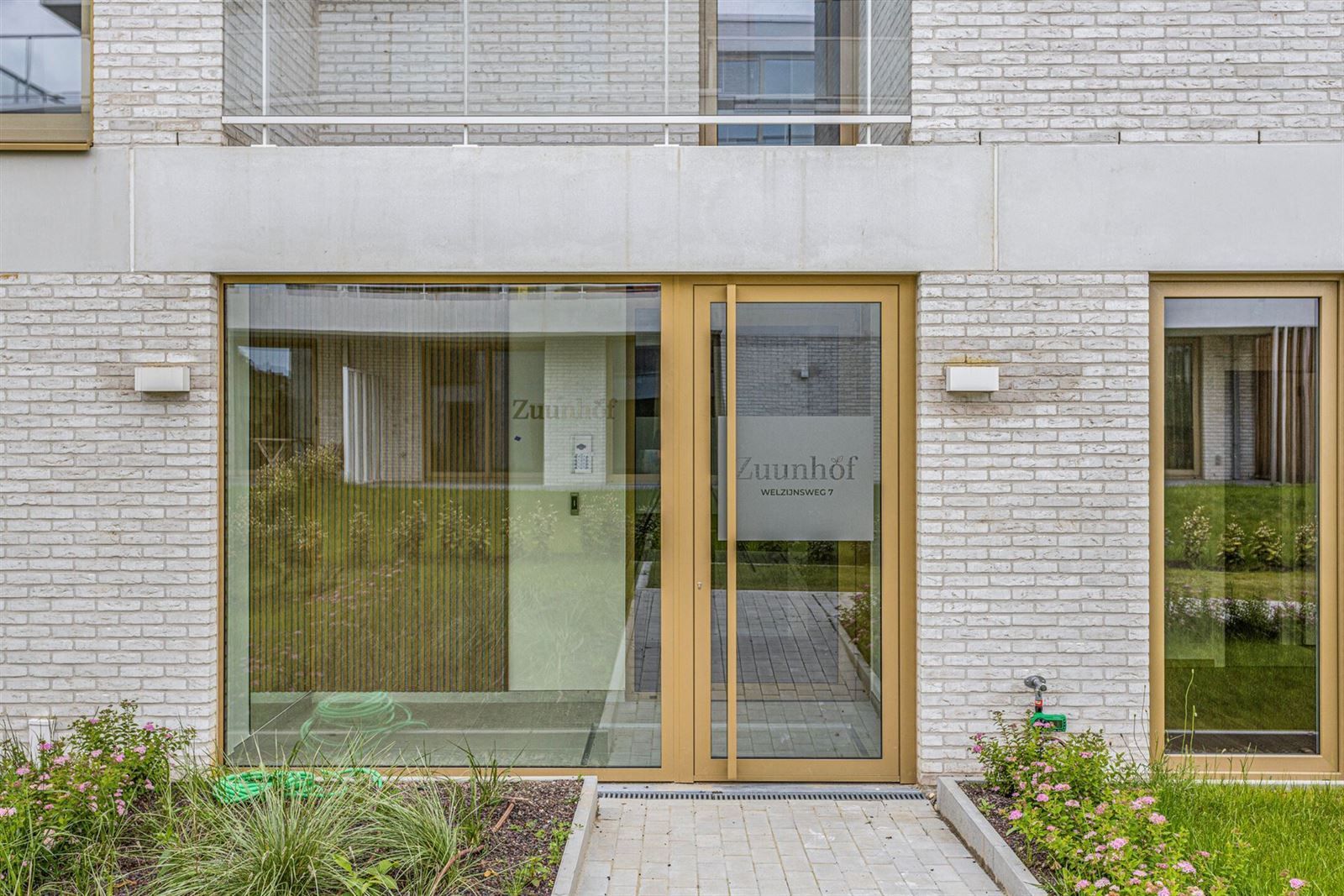 Prachtig energiezuinig nieuwbouwappartement met 3 slaapkamers, terras en garage foto 4