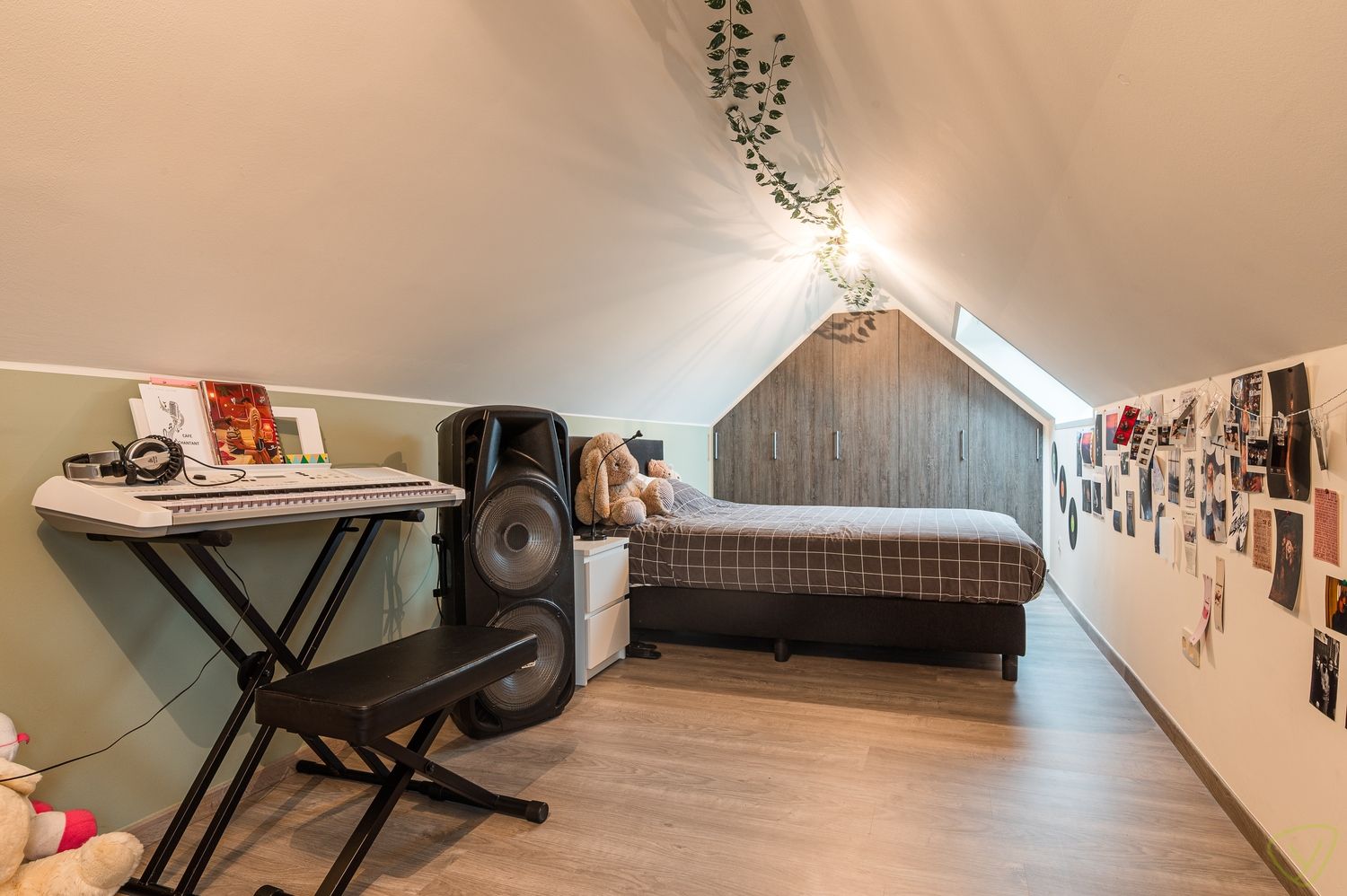 Prachtige open bebouwing met vijf slaapkamers op toplocatie foto 24