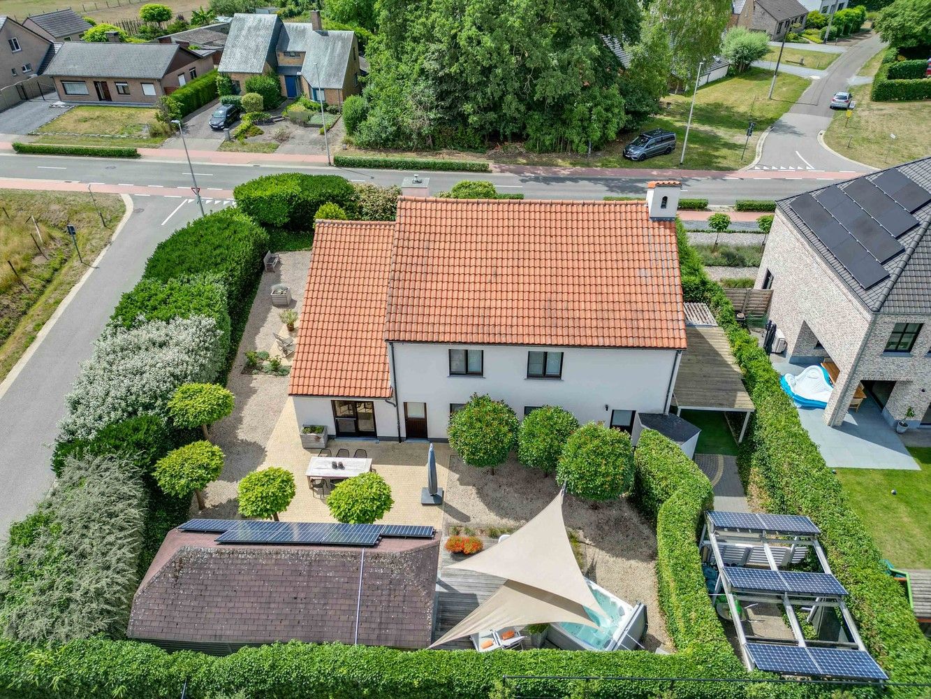 Uitstekend gelegen, gerenoveerde villa op 10a foto 40
