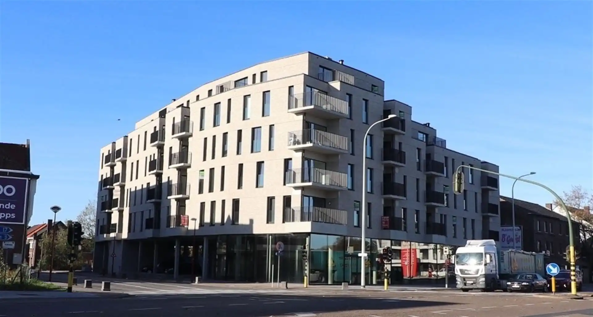 Appartement foto {{pictureIndex}}