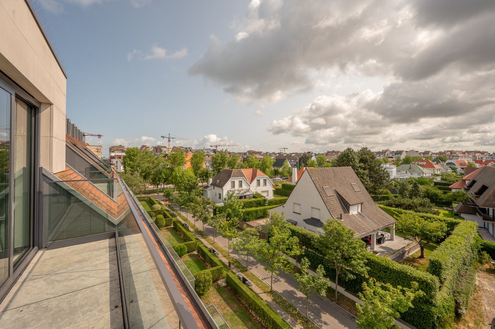 Ruim appartement met 4 slaapkamers in res La Reserve op 100m van het Albertstrand  foto 20