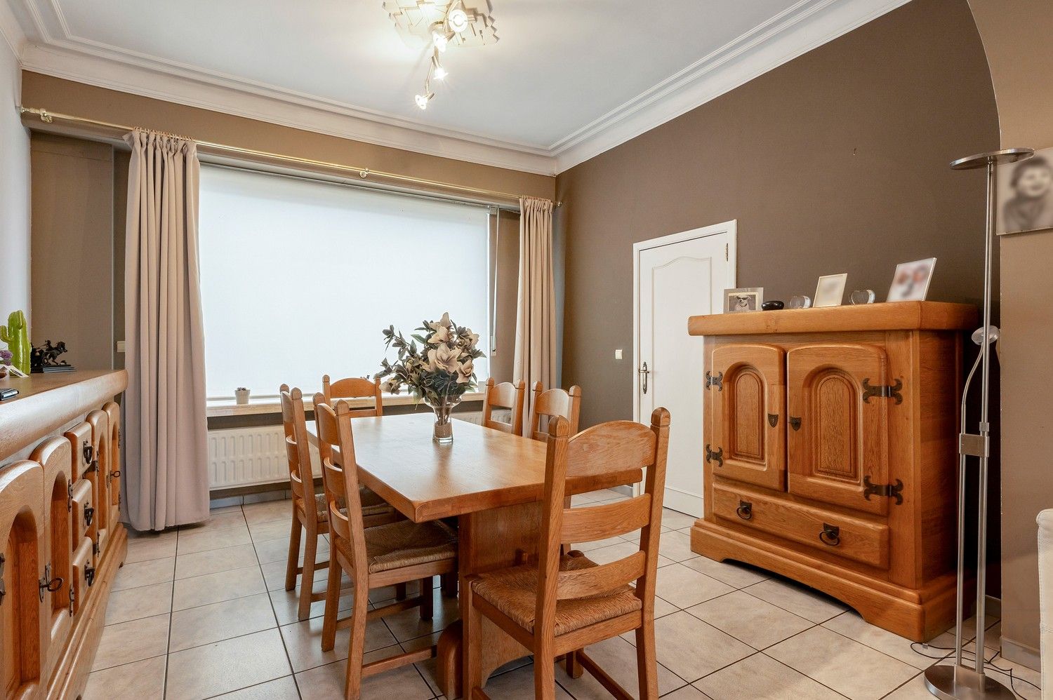 Opbrengsteigendom, twee wooneenheden met elk 2 slaapkamers. foto 9