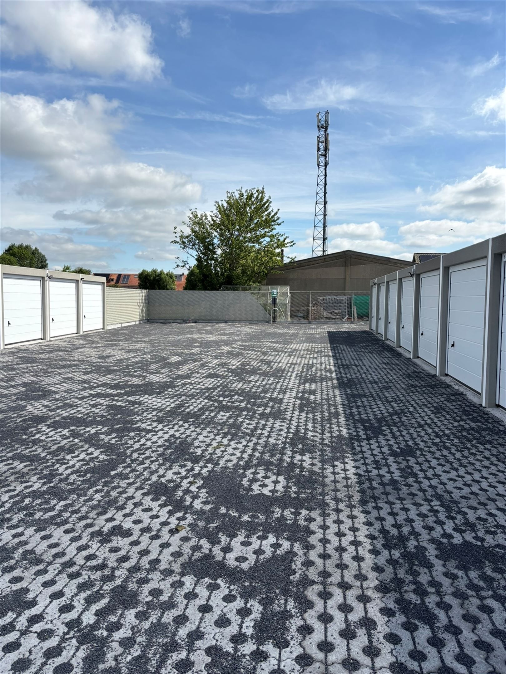 Bungalow met garage foto 23