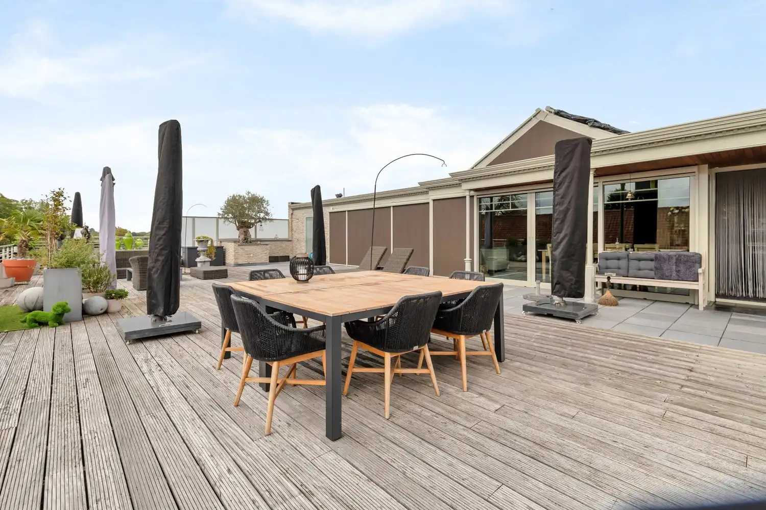 Unieke vastgoedopportuniteit! Ruim bedrijfscomplex met 2 appartementen en exclusief penthouse op 46a 55ca! foto 72