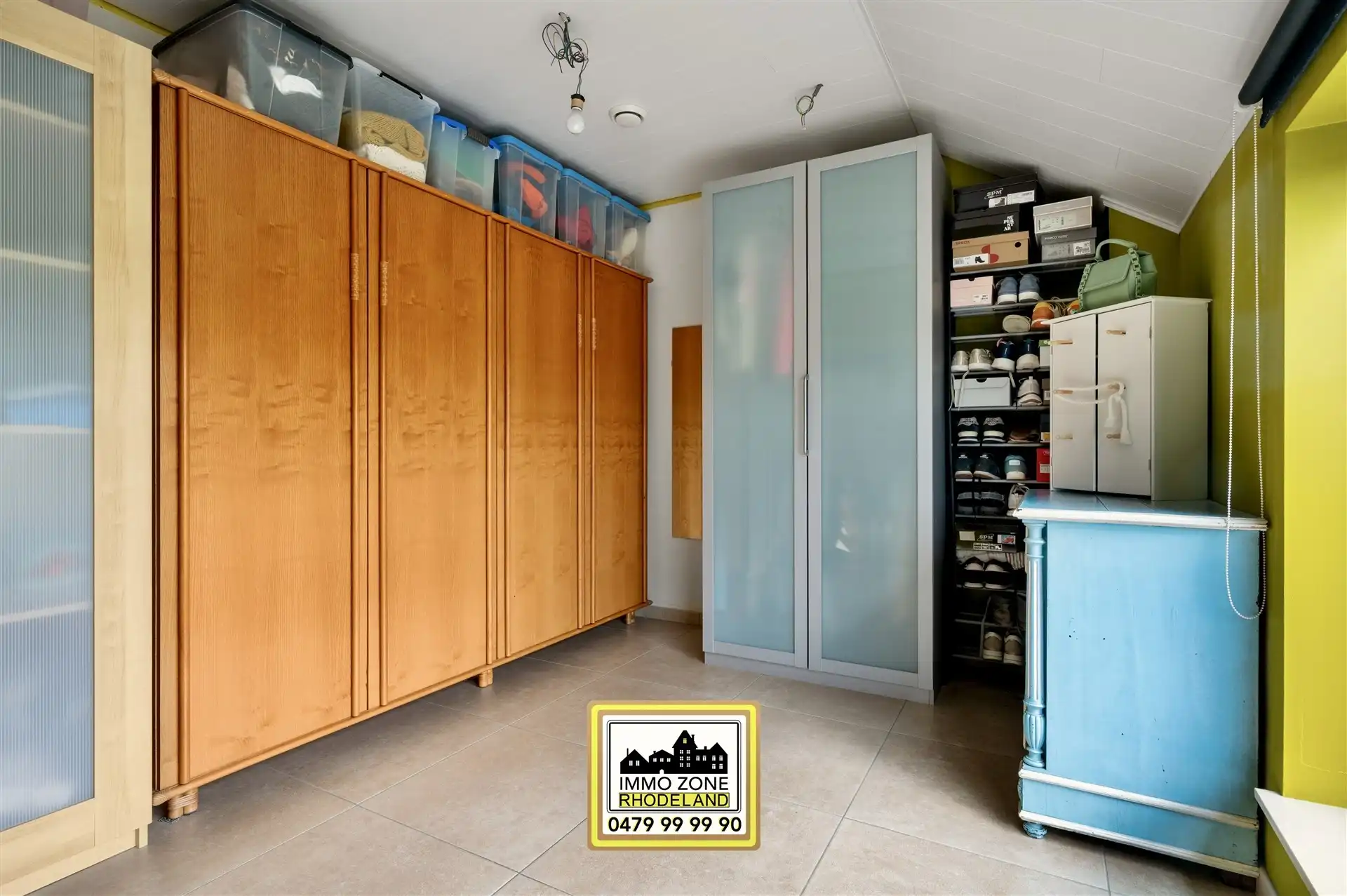 Prachtige woning met 4 slpks, 2 bdks in groene omgeving foto 17