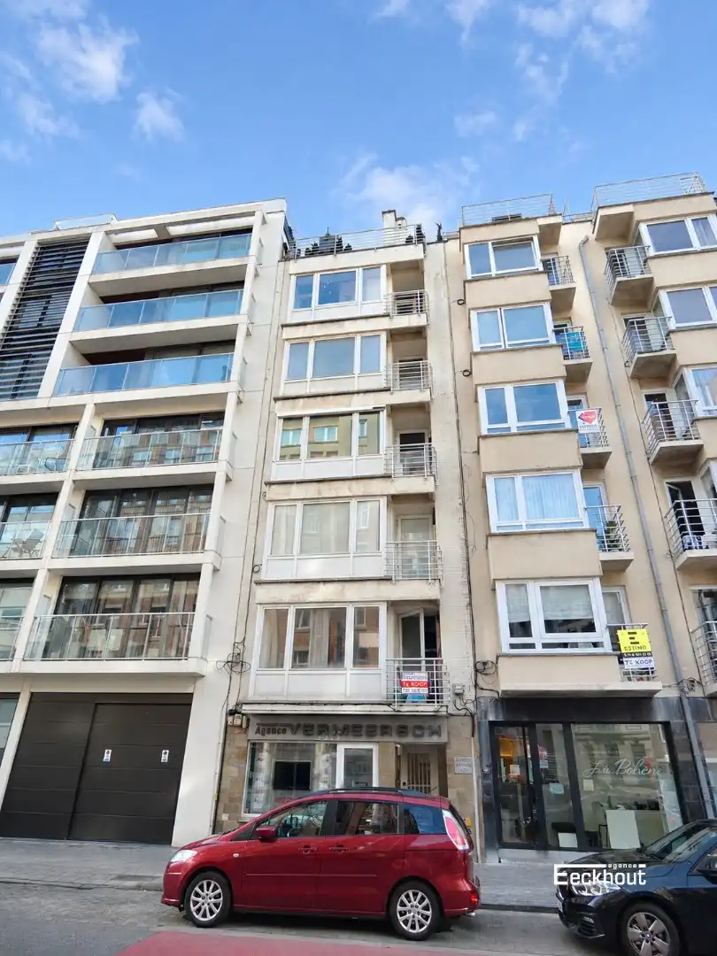 Appartement te koop Van Iseghemlaan 129 -/0101 - 8400 Oostende