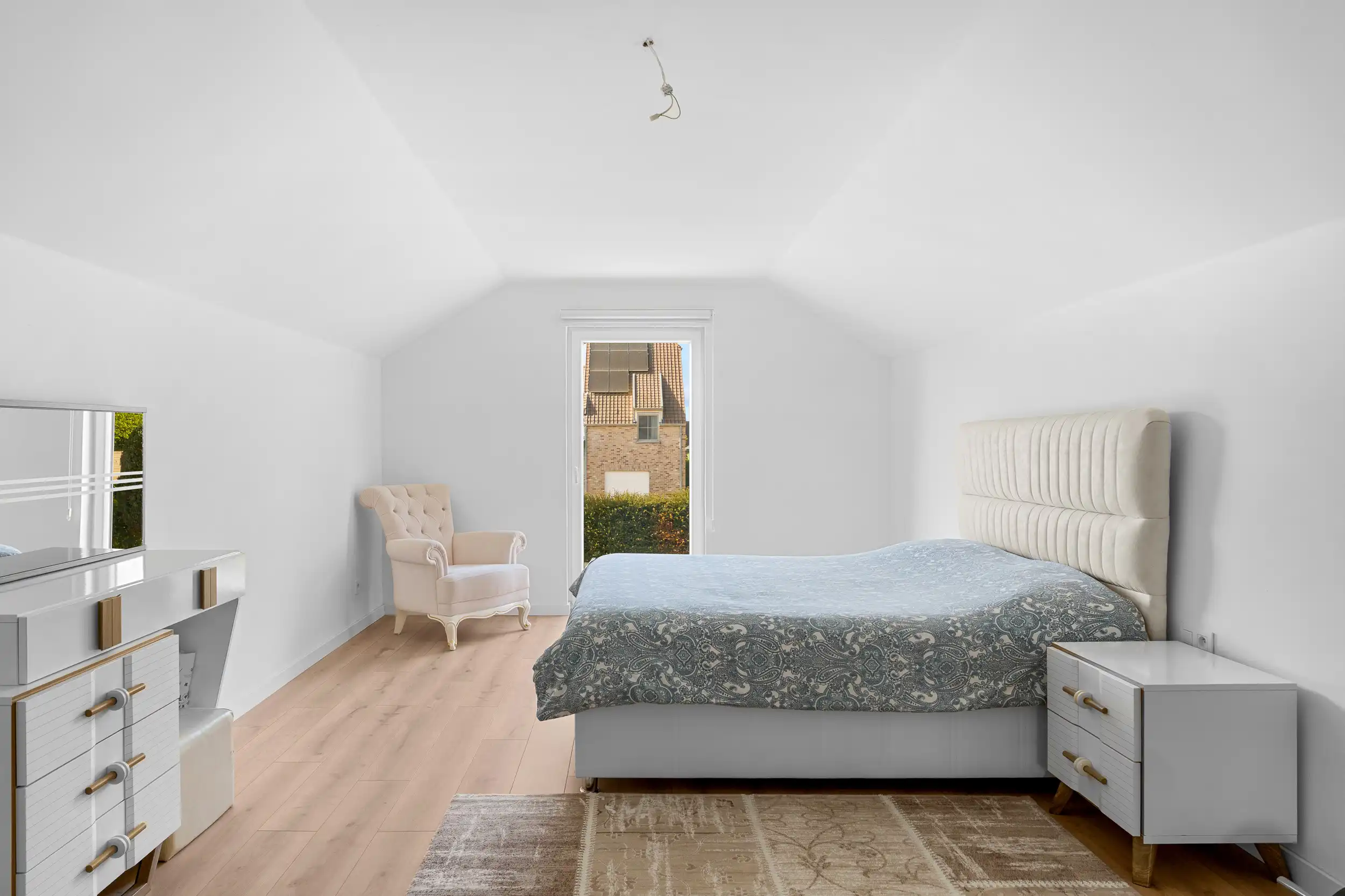 Villa in Leerne: 5 slaapkamers, 2 badkamers en pure klasse foto 10