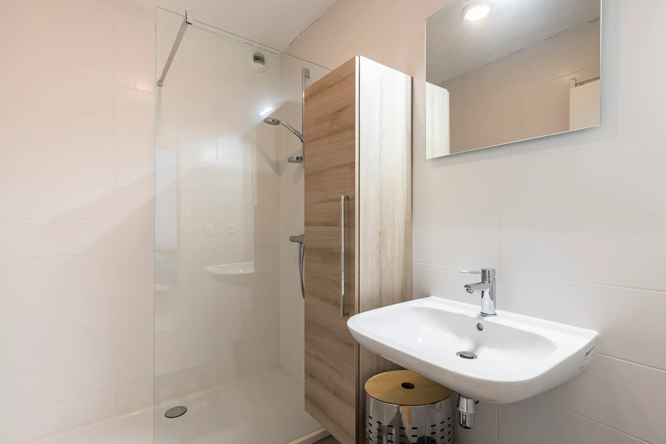 Appartement met 2 slpk en 2 x parking  in centrum Poppel. foto 9