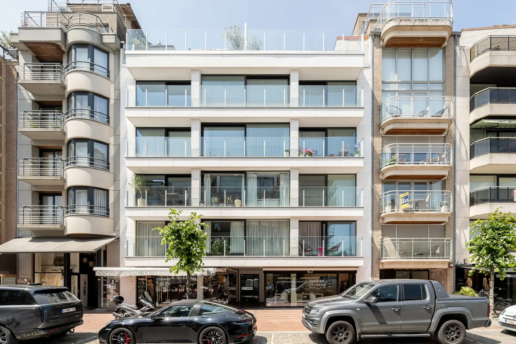 Volledig gerenoveerd appartement op centrale ligging foto 2