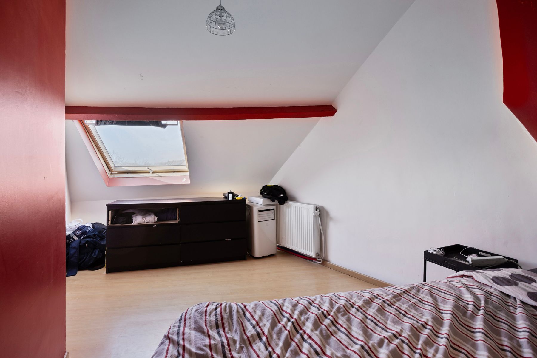Instapklare halfopen bebouwing met vijf slaapkamers foto 20