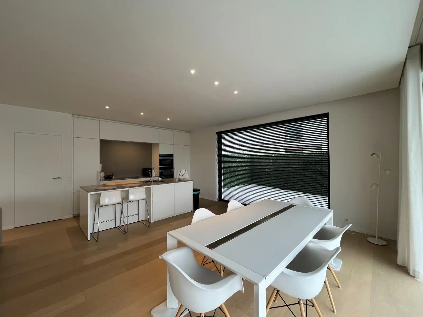 Luxueus nieuwbouwappartement op de Zuiderpromenade te huur foto 4