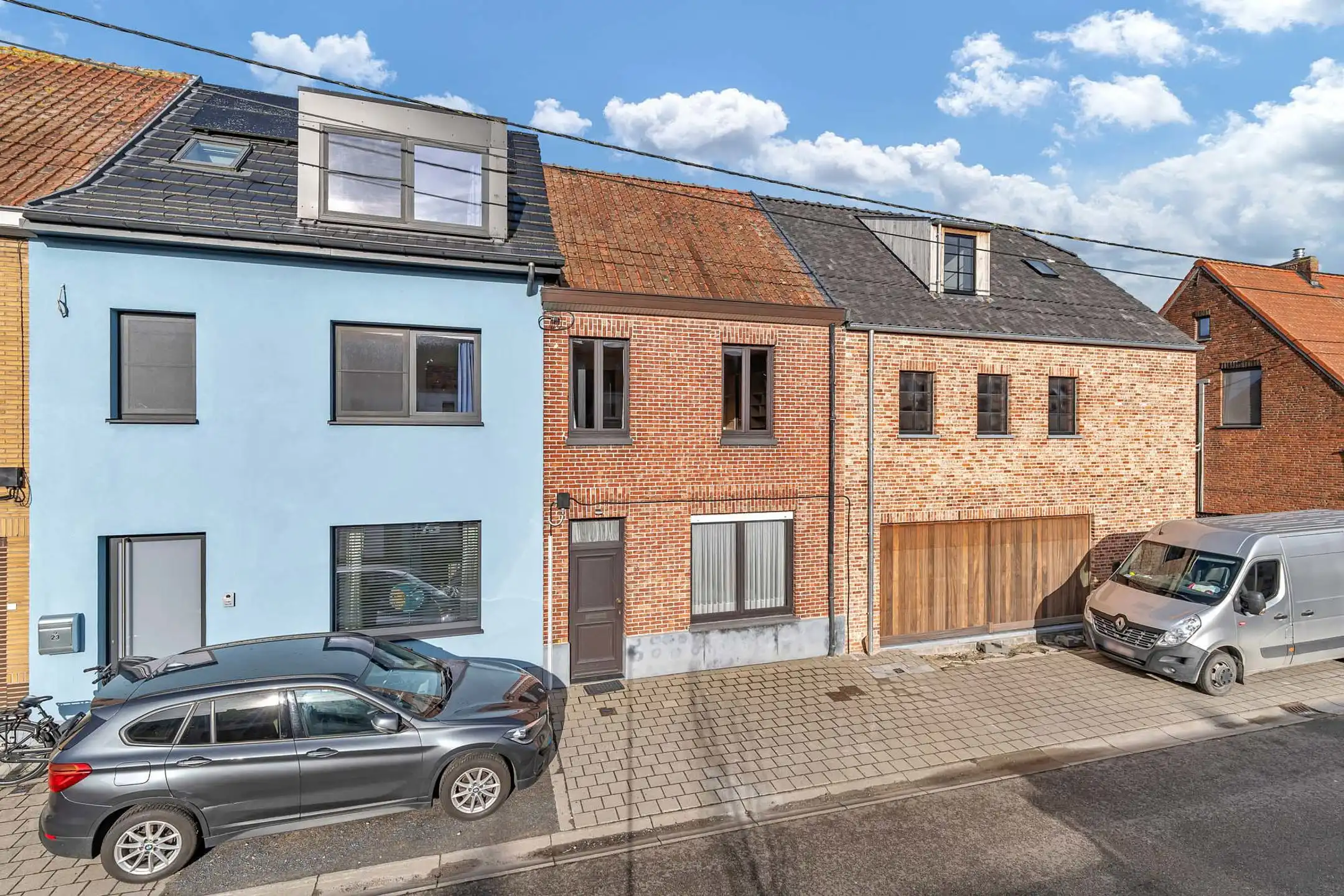 Charmante gesloten bebouwing met diepe tuin aan de Leie in Astene foto {{pictureIndex}}