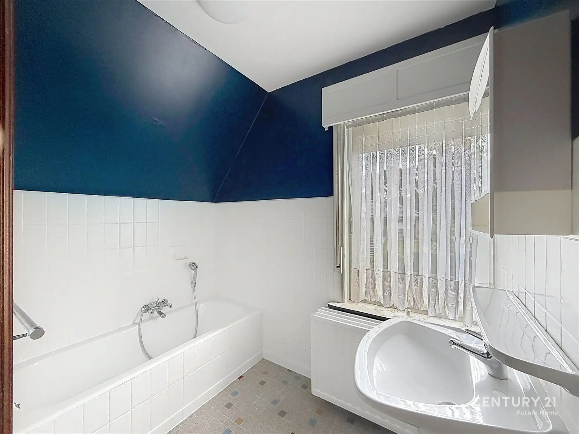 Te renoveren woning op een perceel van 14 are 75 in Baal foto 21