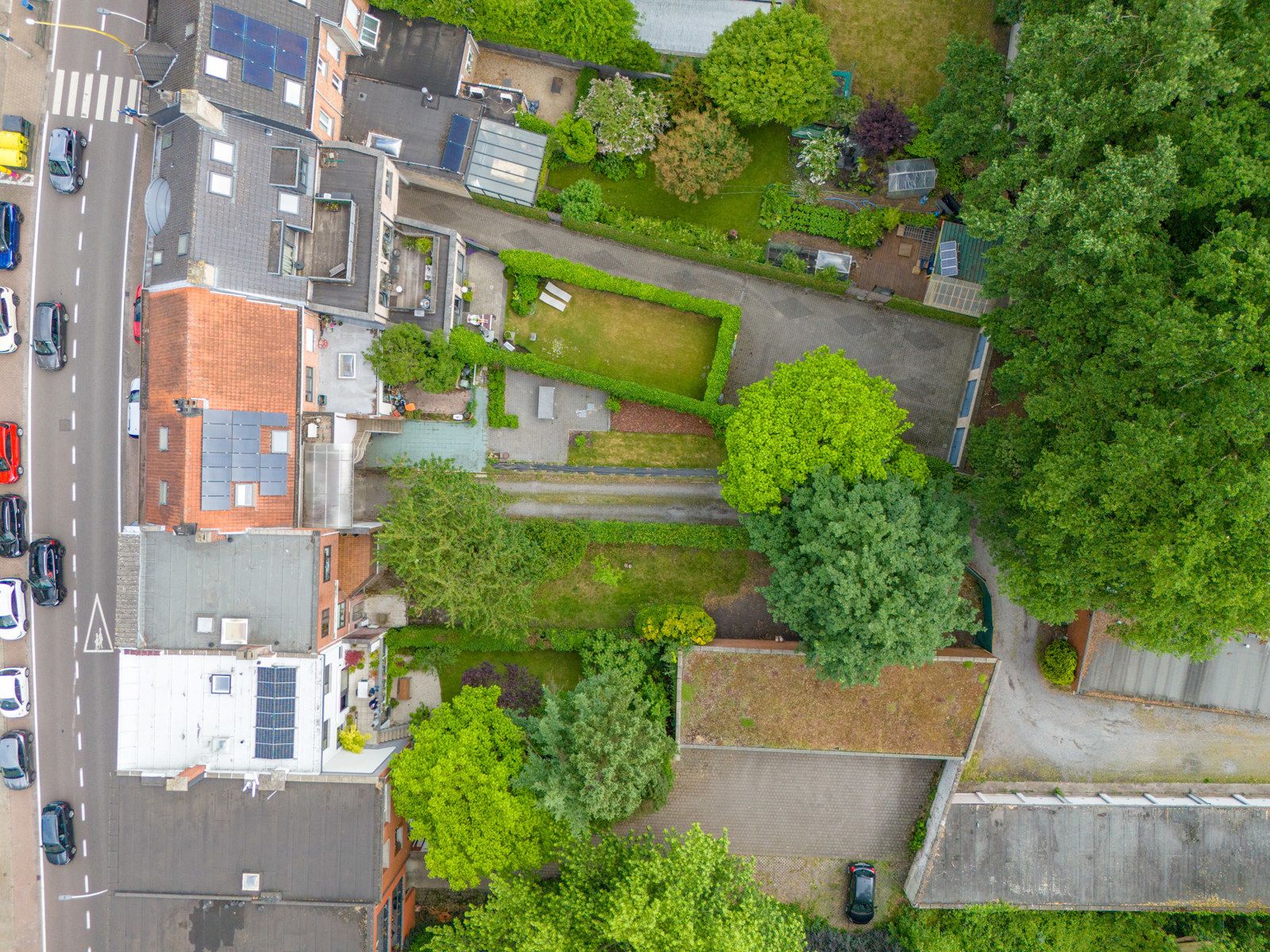 Instapklare bel-etagewoning met 2 slaapkamers, tuin en garagebox! foto 27