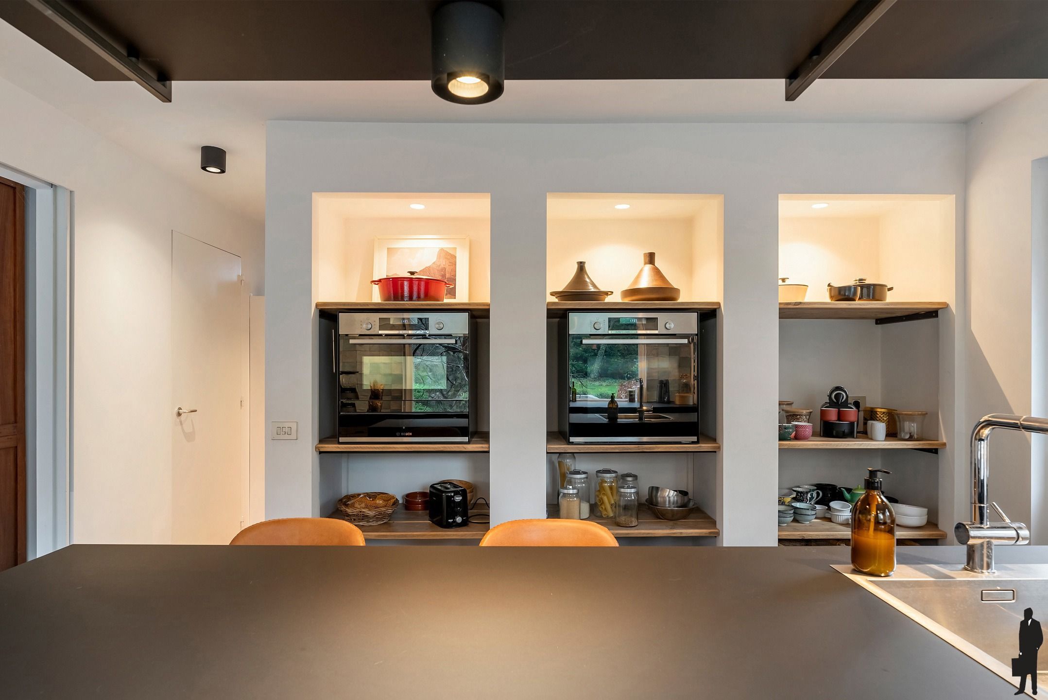Woning met zwembad op zuidgericht perceel van ca. 2145 m² foto 14