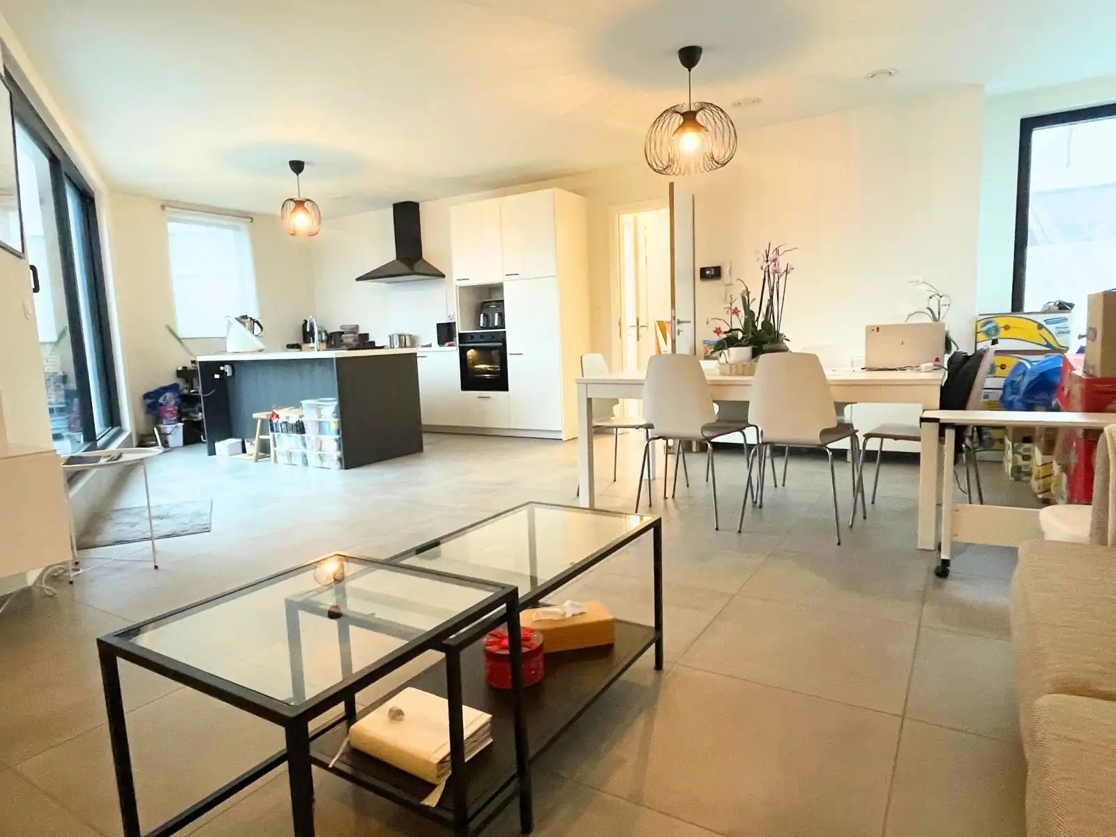 Te huur: Penthouse met ruim terras in hartje Aalst!  foto {{pictureIndex}}