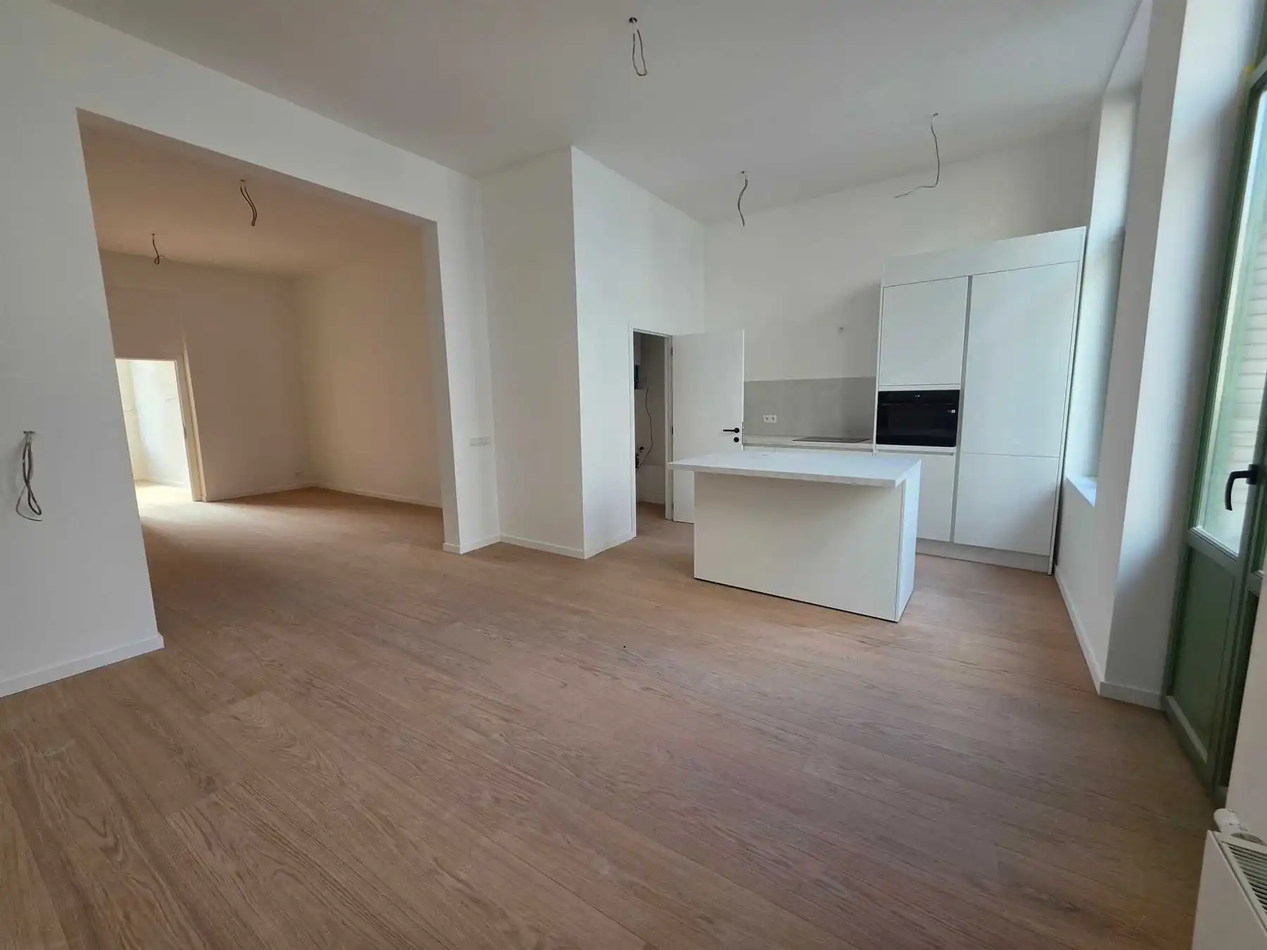 Volledig gerenoveerd appartement van 65 m² met 1 slaapkamer en balkon nabij Zurenborg foto 7