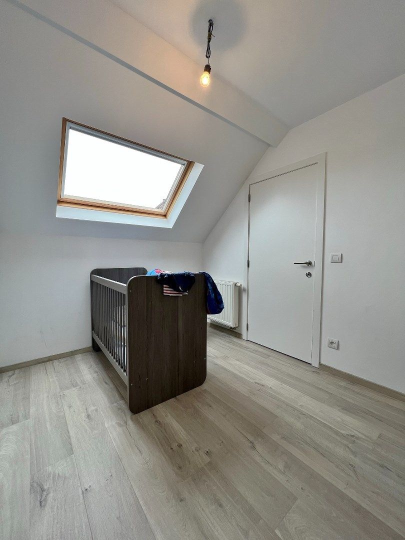 Modern duplex-appartement in het hartje van Ieper met zonnig terras foto 13