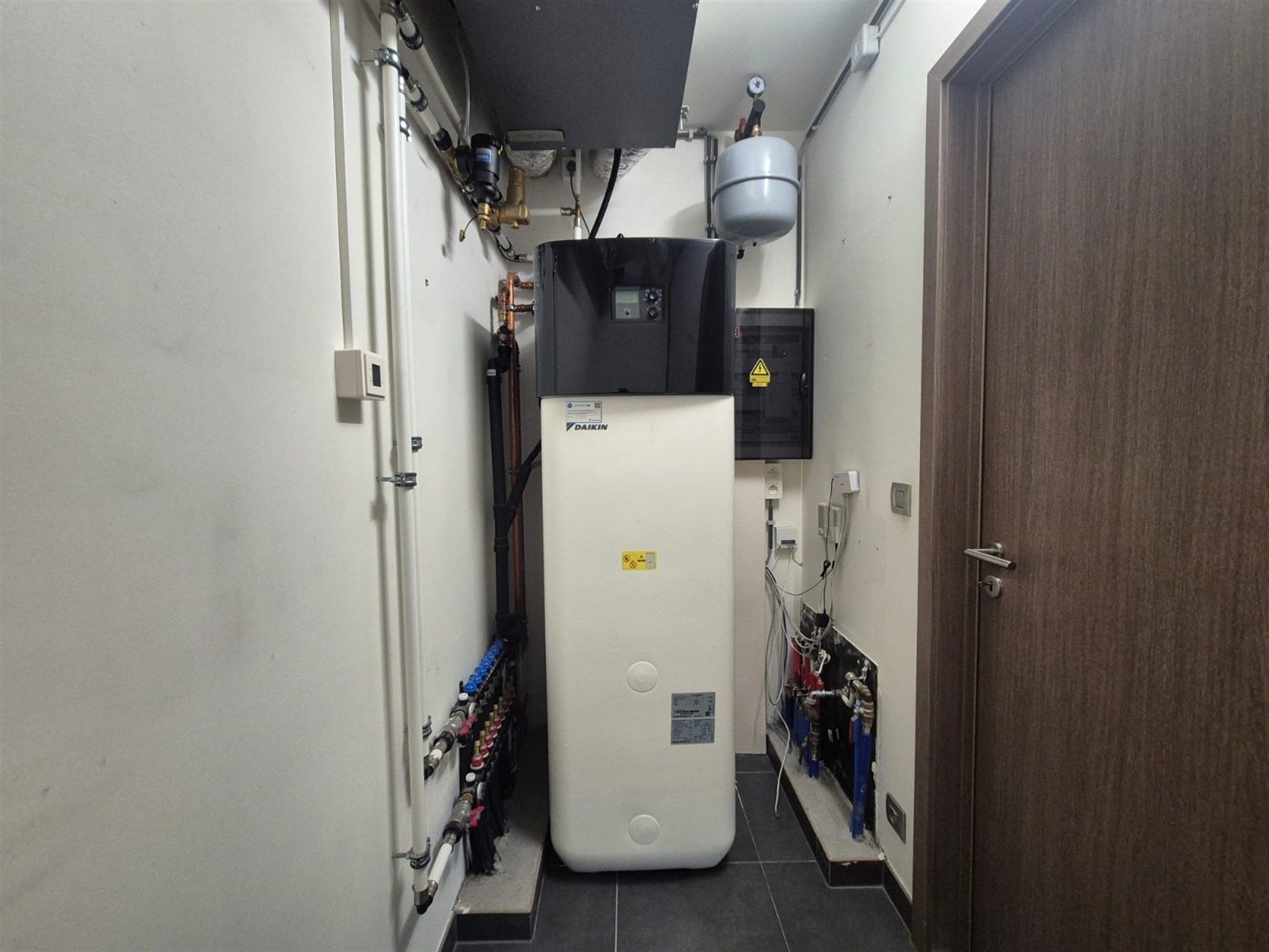 Rijkelijk uitgerust appartement met 2 slaapkamers en terras foto 21