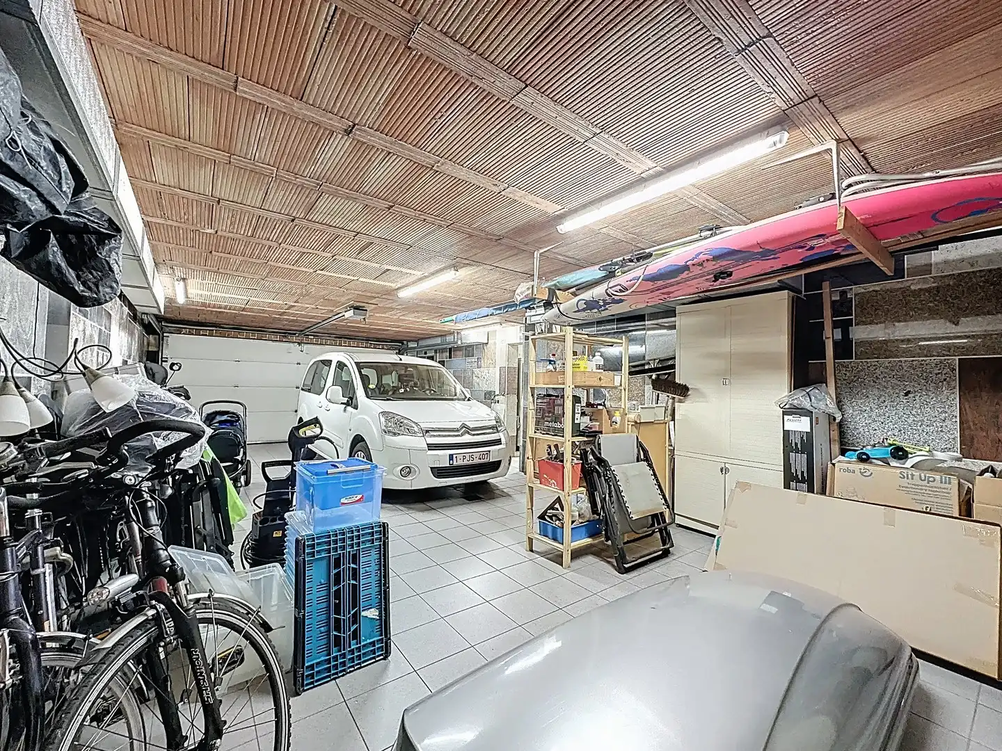 Zeer ruime villa met 4 slaapkamers, grote tuin  (869m²) en volledig onderkelderd. foto 17